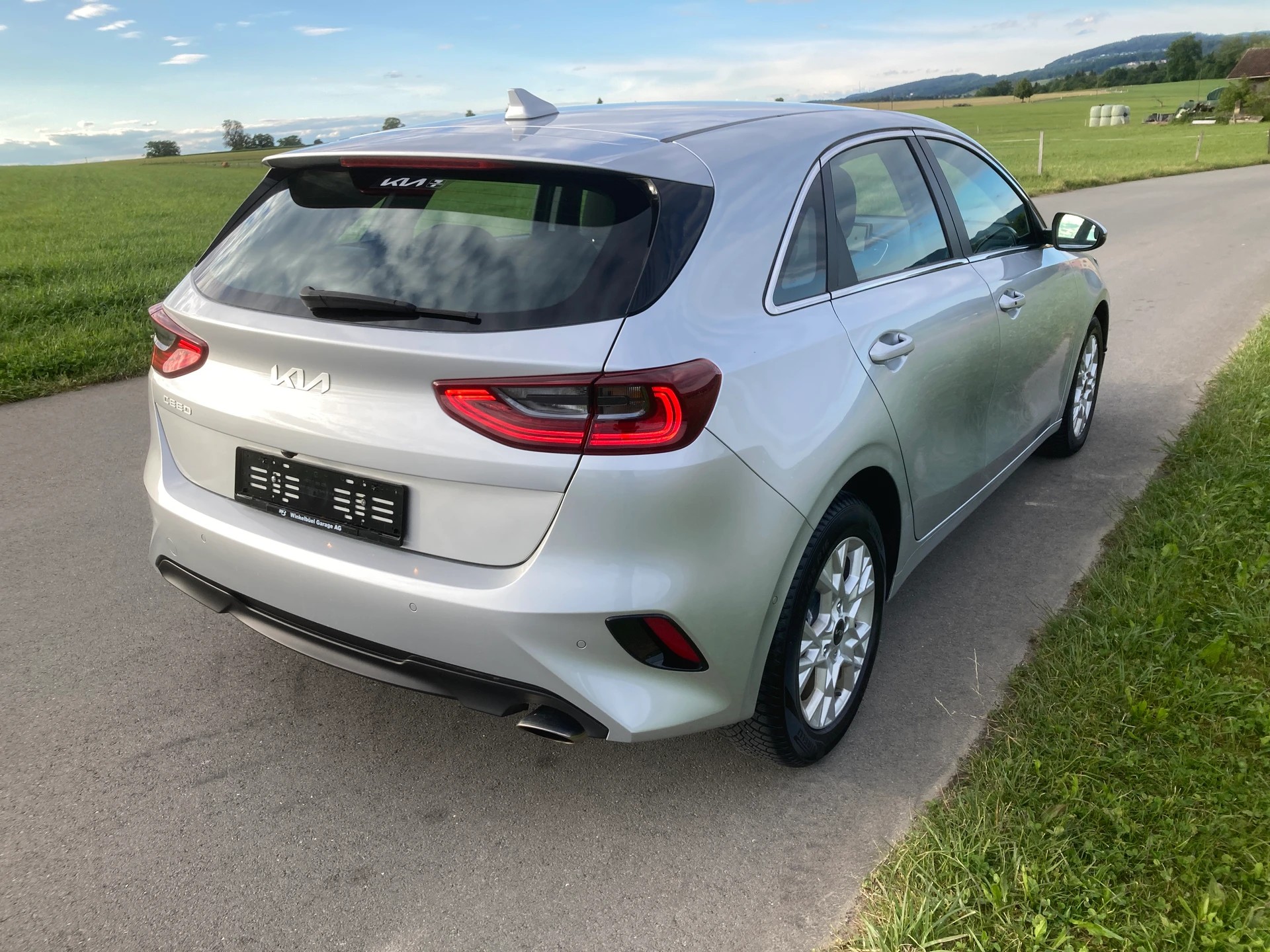 KIA Ceed 1.5 T-GDi MHEV Power DCT-image-2