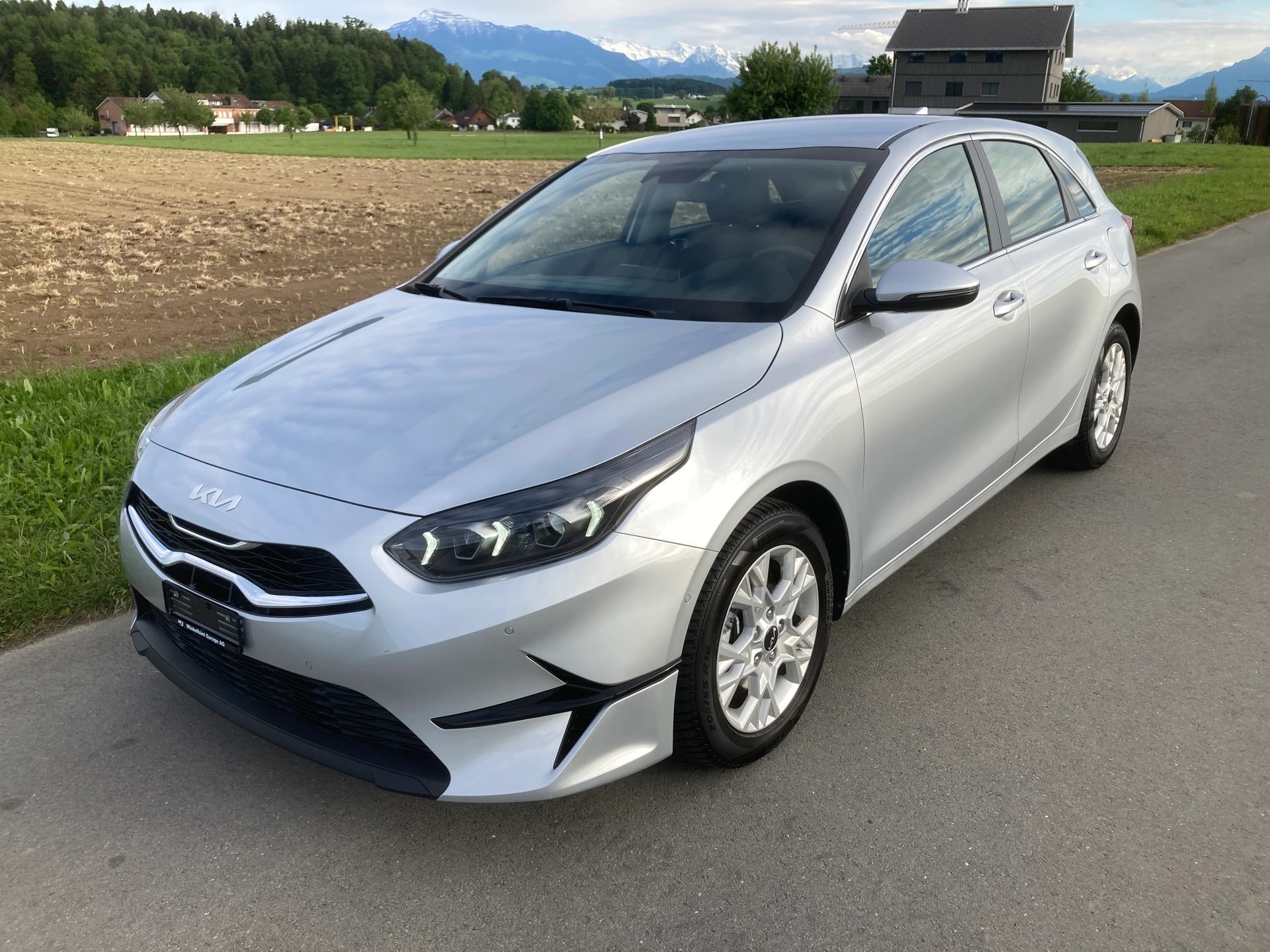 KIA Ceed 1.5 T-GDi MHEV Power DCT-image-0