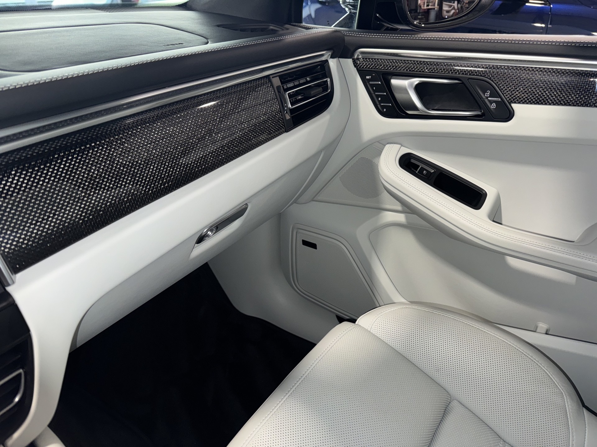 PORSCHE Macan GTS PDK-image-29