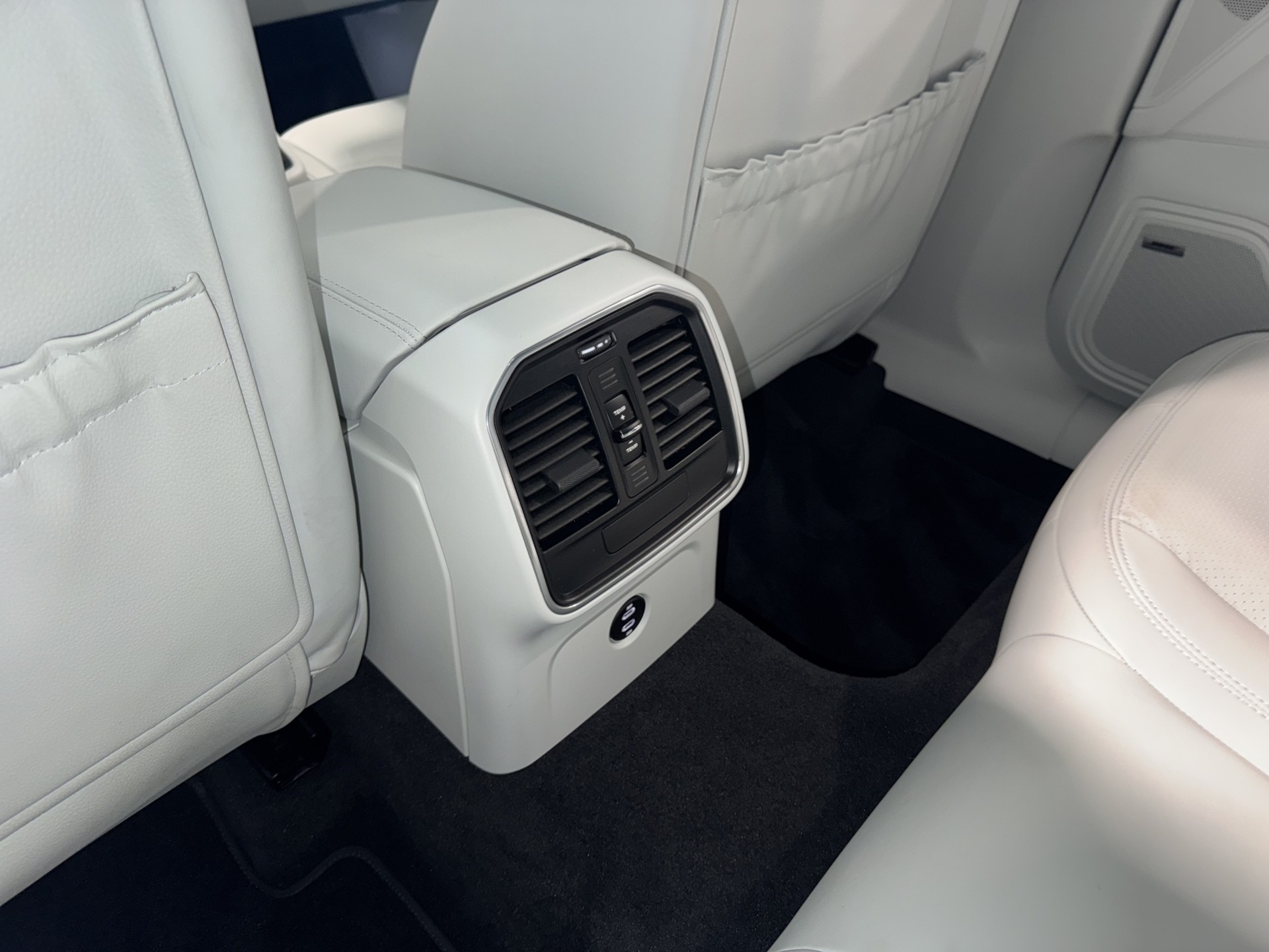 PORSCHE Macan GTS PDK-image-25