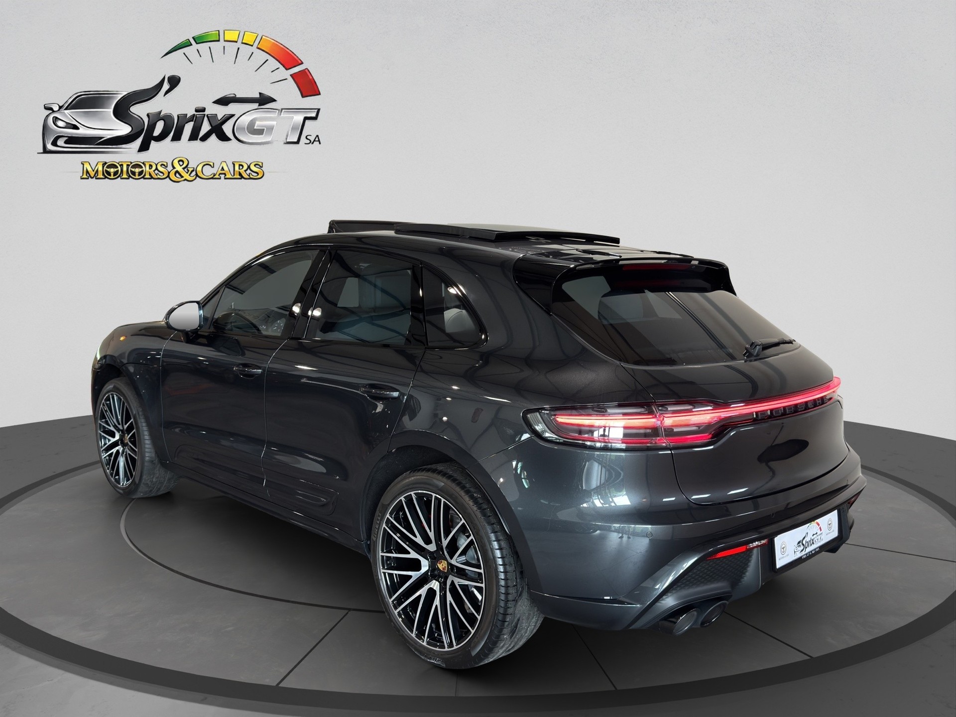 PORSCHE Macan GTS PDK-image-2