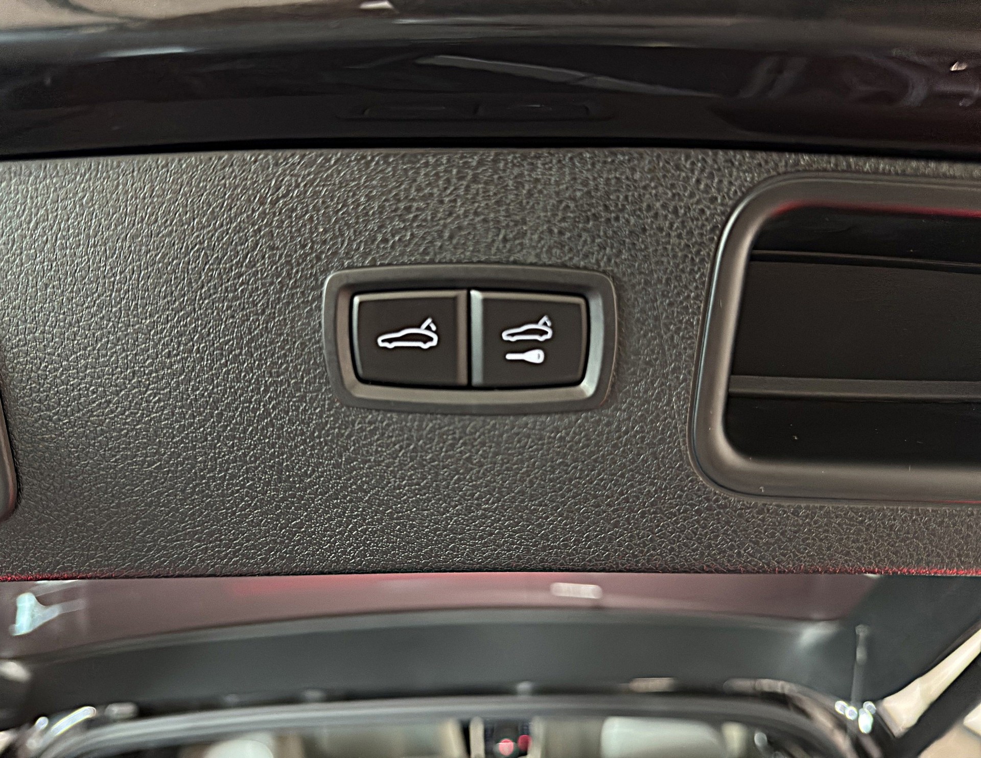PORSCHE Macan GTS PDK-image-22