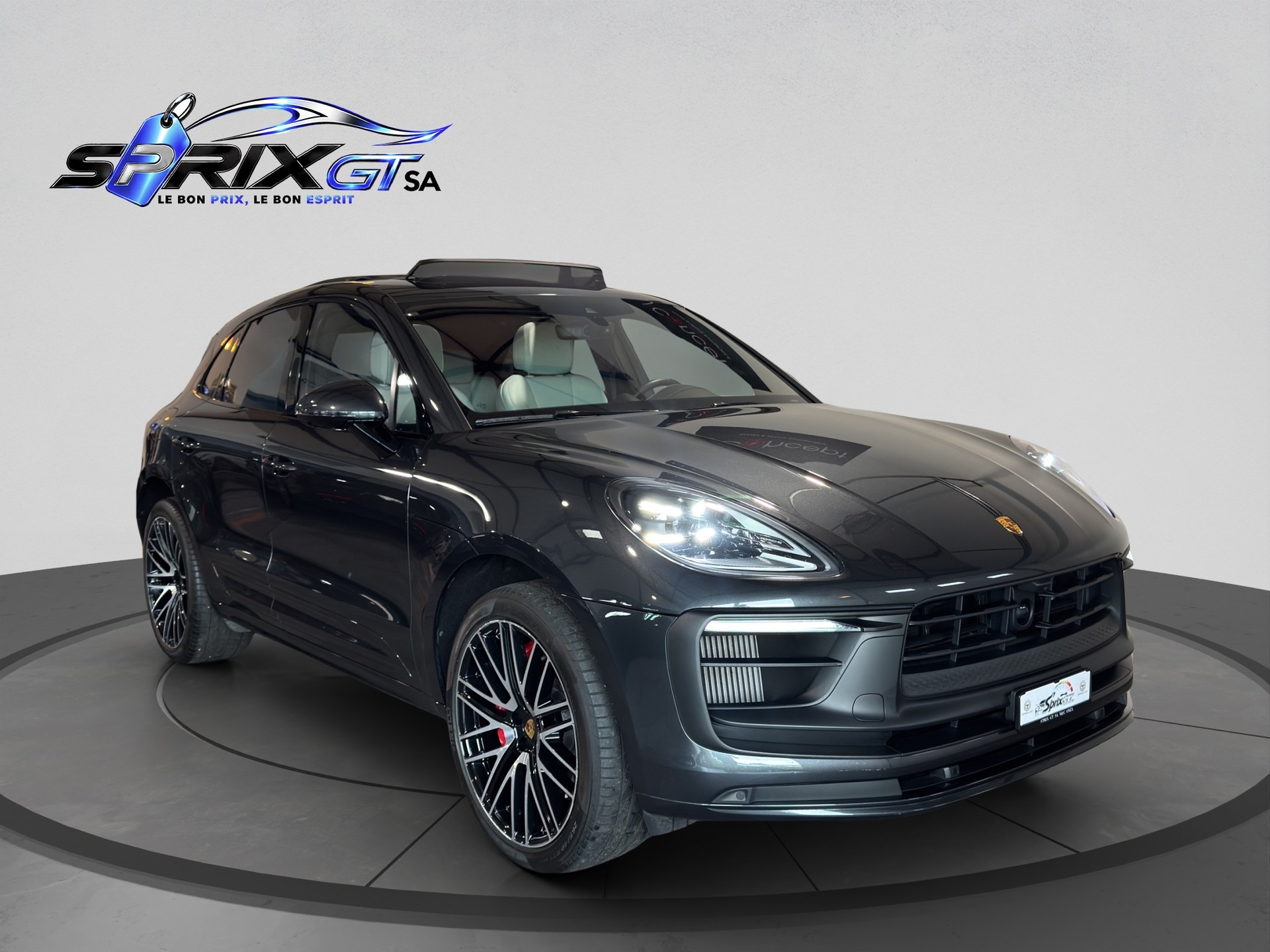 PORSCHE Macan GTS PDK-showroom-element-1