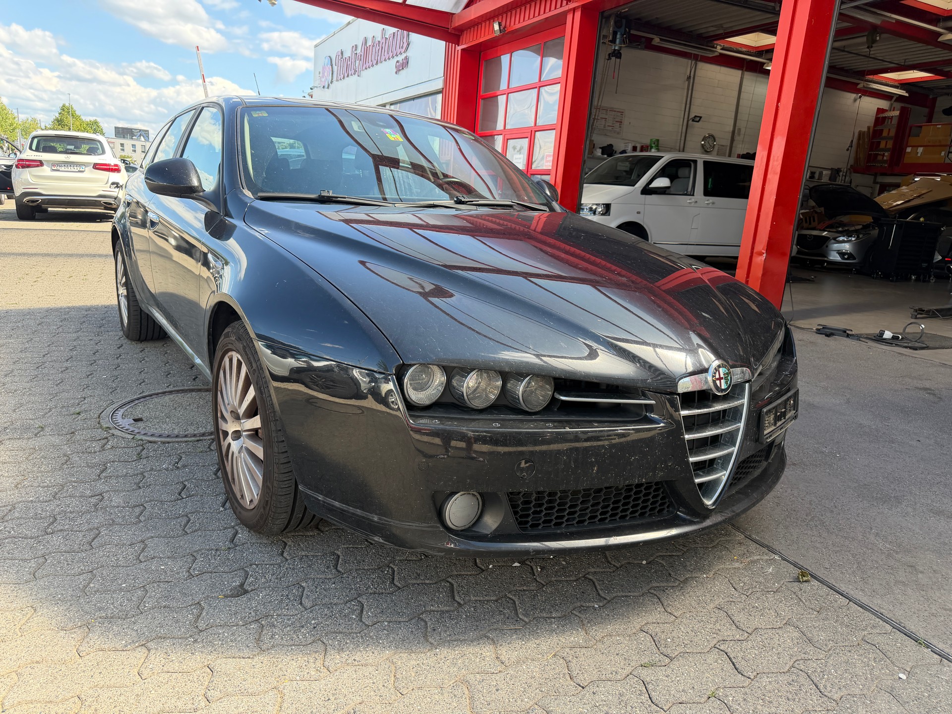 ALFA ROMEO 159 Sportwagon 2.4 JTD Q4 Distinctive-image-1