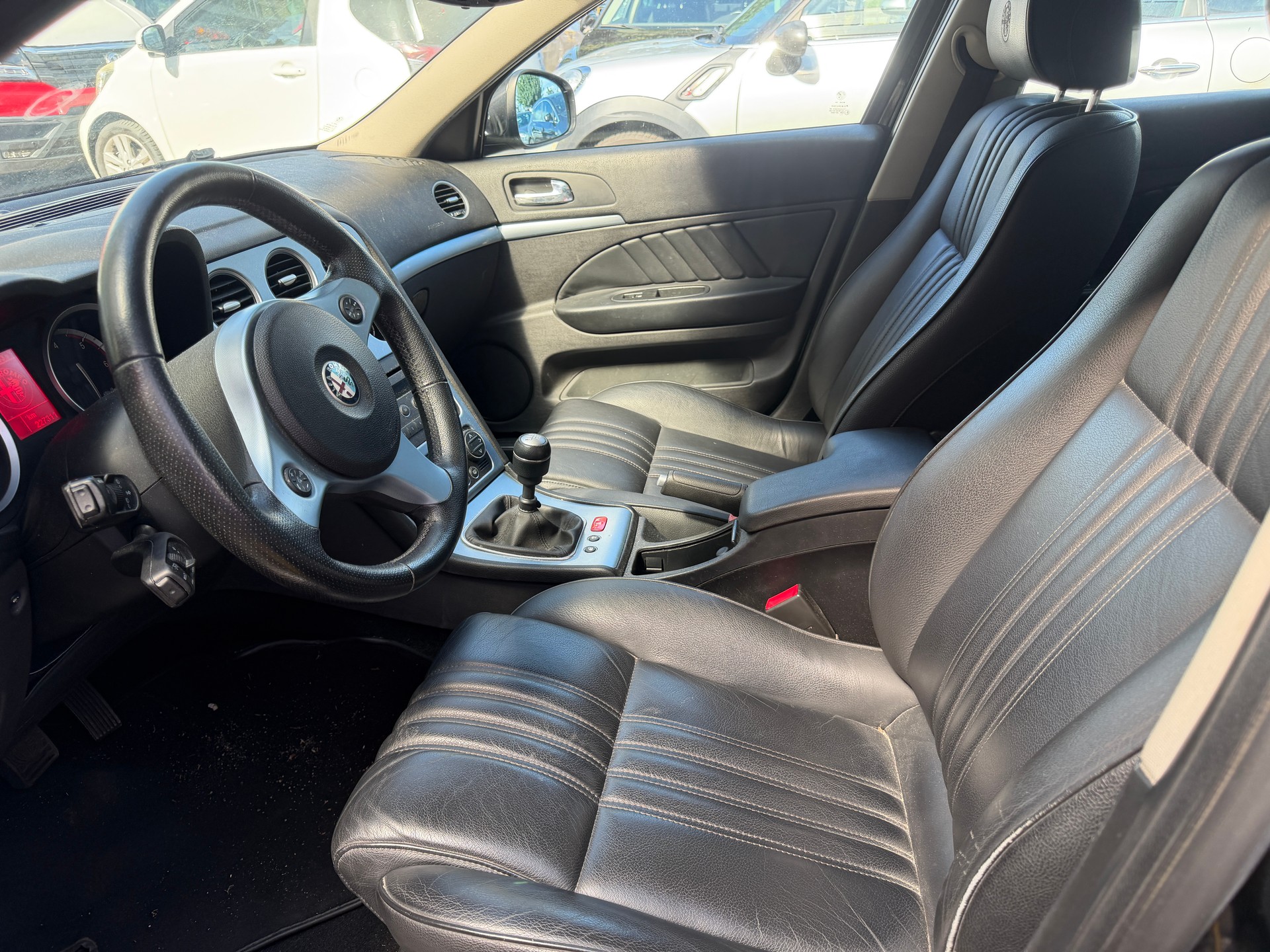 ALFA ROMEO 159 Sportwagon 2.4 JTD Q4 Distinctive-image-6