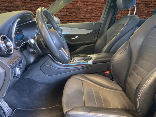 MERCEDES-BENZ GLC 220 d AMG Line 4Matic-image-11