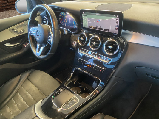 MERCEDES-BENZ GLC 220 d AMG Line 4Matic-image-14