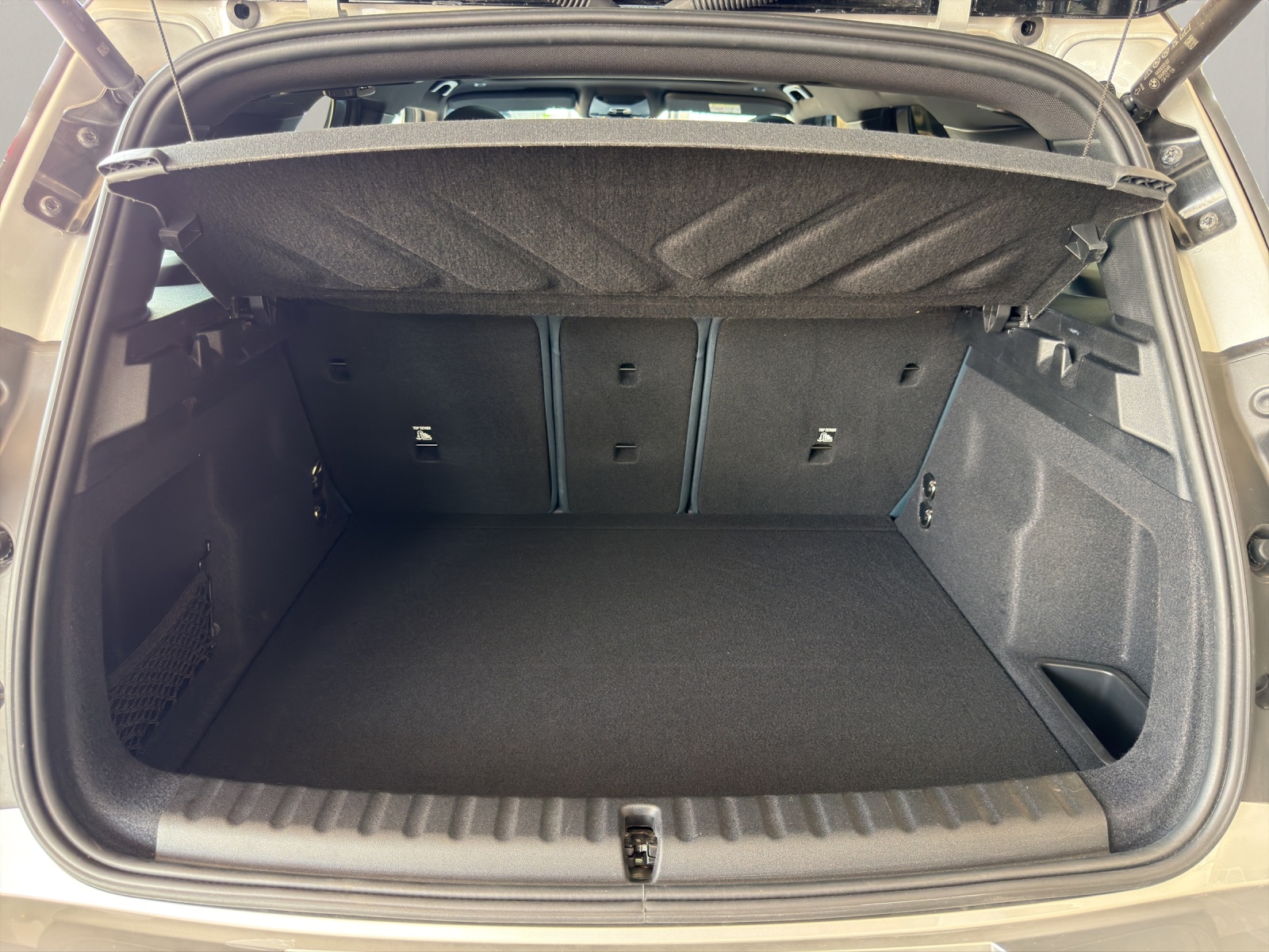 MINI Countryman U25 2.0i S ALL4-image-14