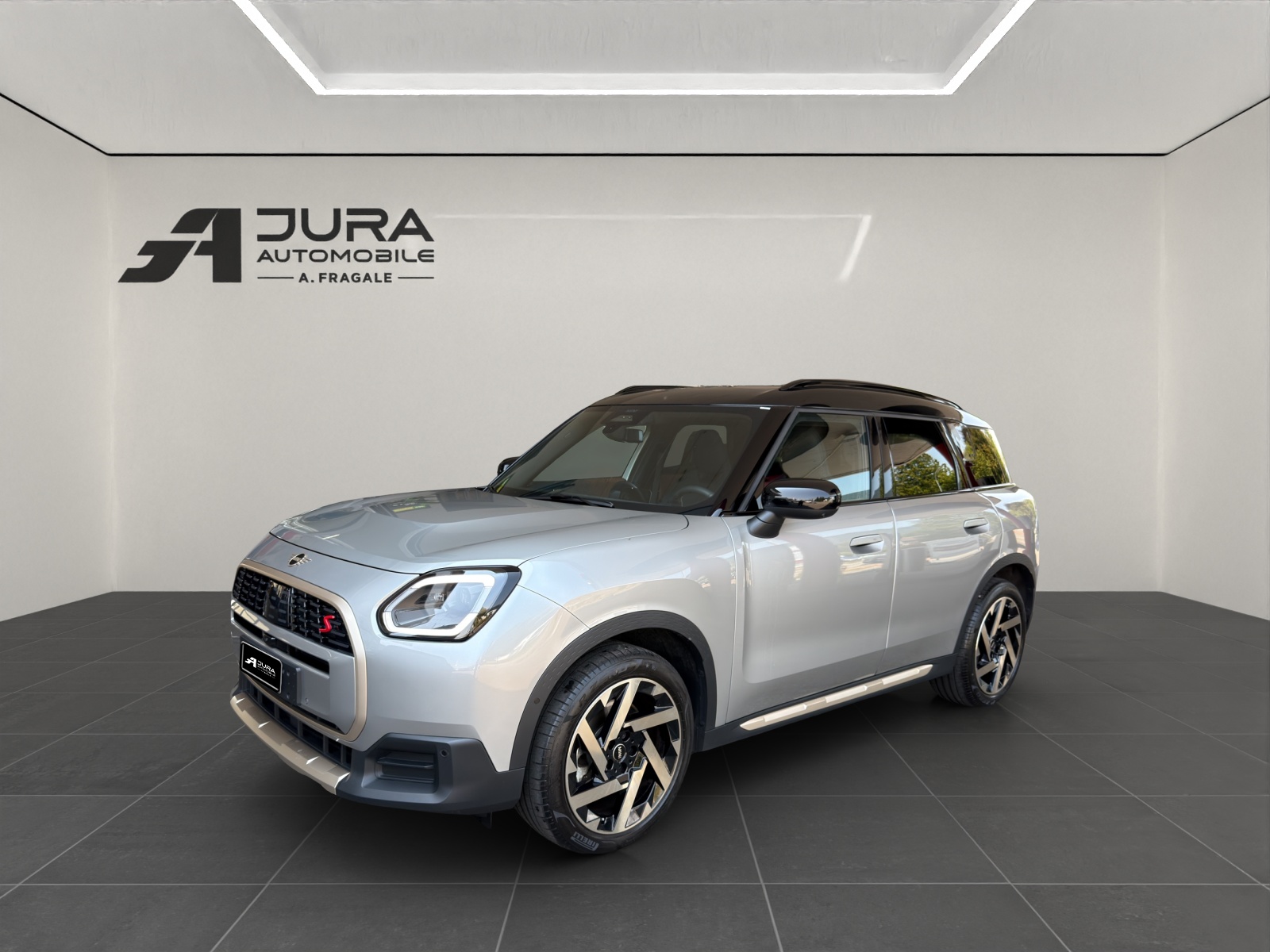 MINI Countryman U25 2.0i S ALL4-image-1