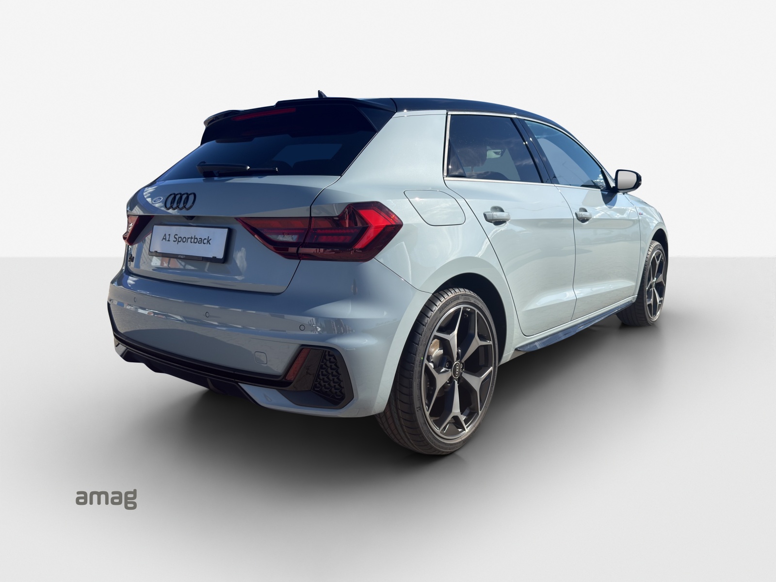 AUDI A1 Sportback 30 TFSI S Line Attraction S-tronic-image-4