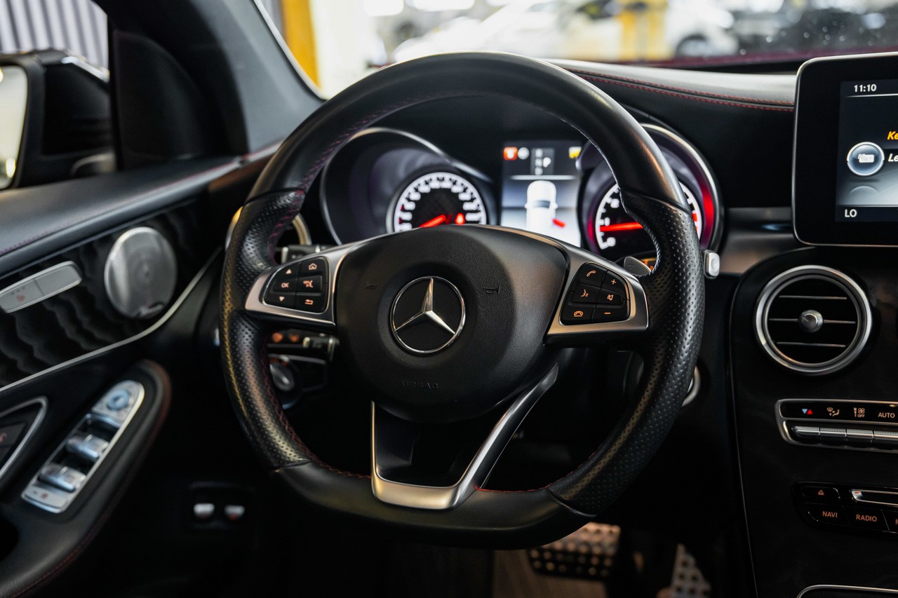 MERCEDES-BENZ GLC 43 AMG 4Matic 9G-Tronic-image-32
