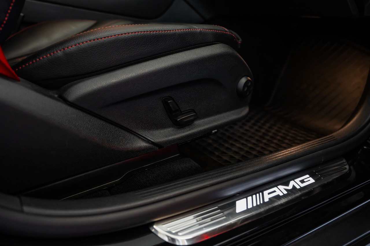 MERCEDES-BENZ GLC 43 AMG 4Matic 9G-Tronic-image-26