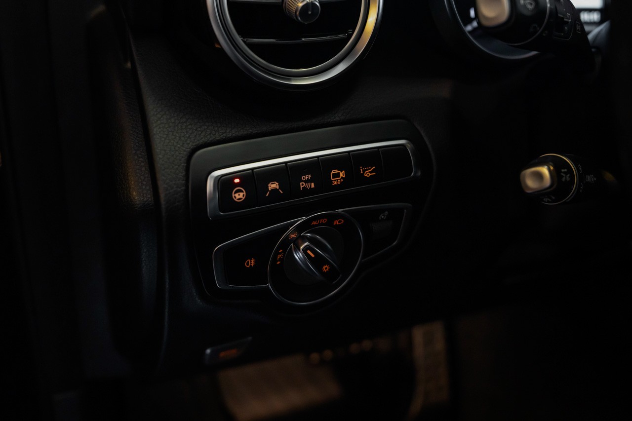 MERCEDES-BENZ GLC 43 AMG 4Matic 9G-Tronic-image-28