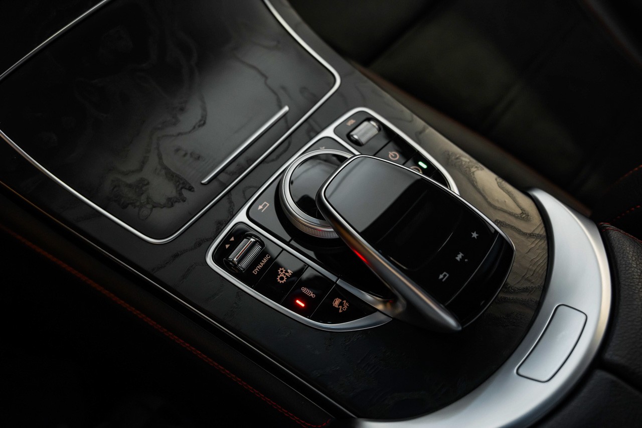 MERCEDES-BENZ GLC 43 AMG 4Matic 9G-Tronic-image-33