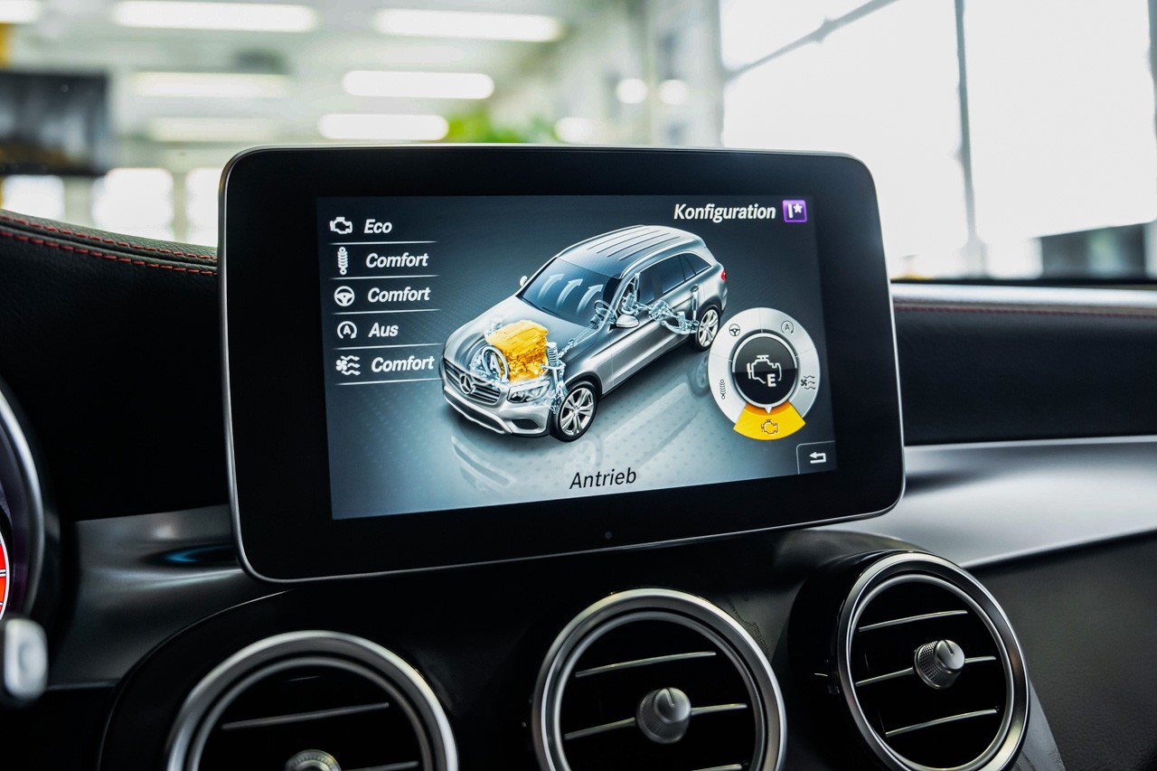 MERCEDES-BENZ GLC 43 AMG 4Matic 9G-Tronic-image-22