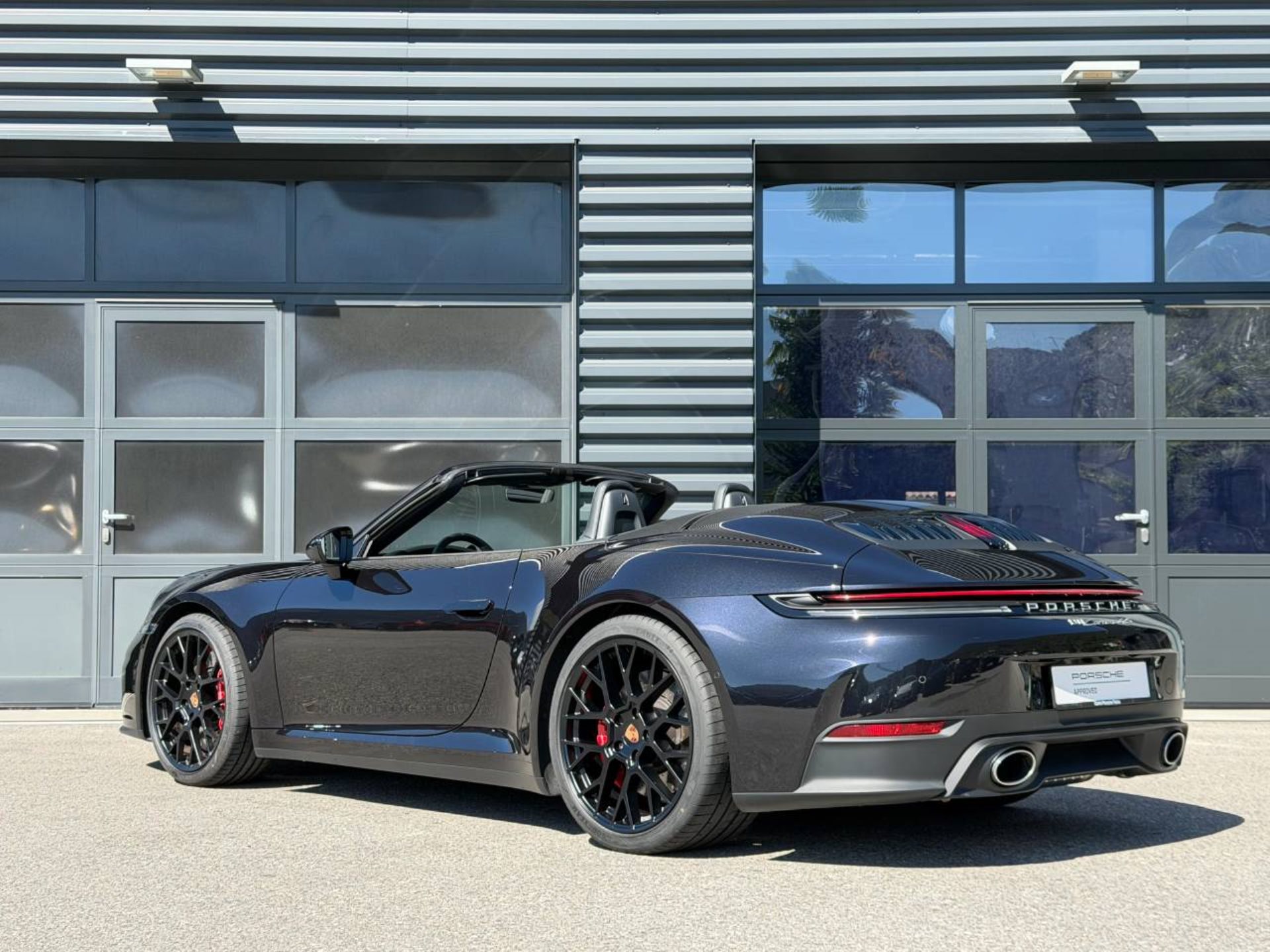 PORSCHE 911 Carrera 4S Cabriolet-showroom-element-2
