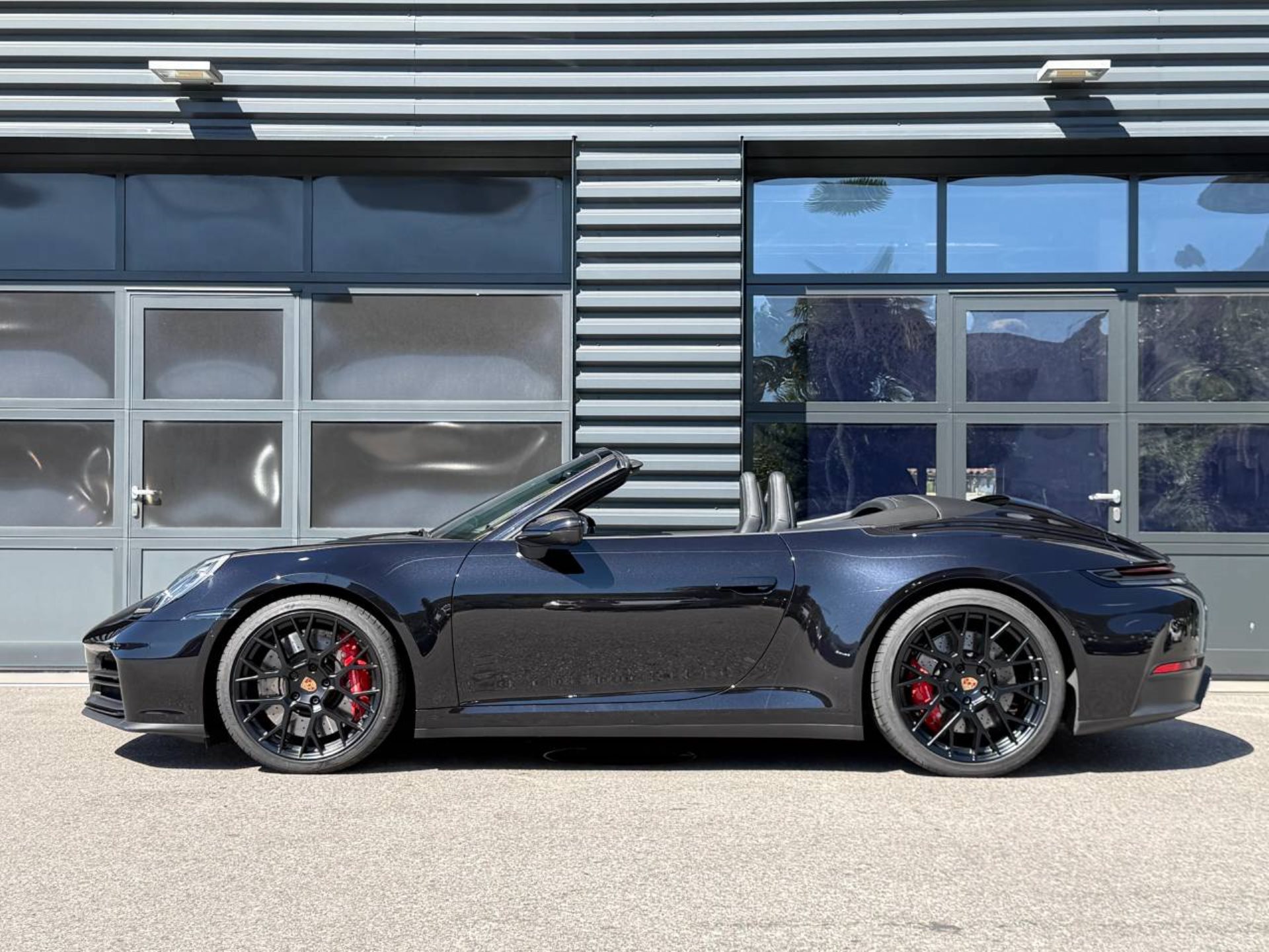 PORSCHE 911 Carrera 4S Cabriolet-showroom-element-1