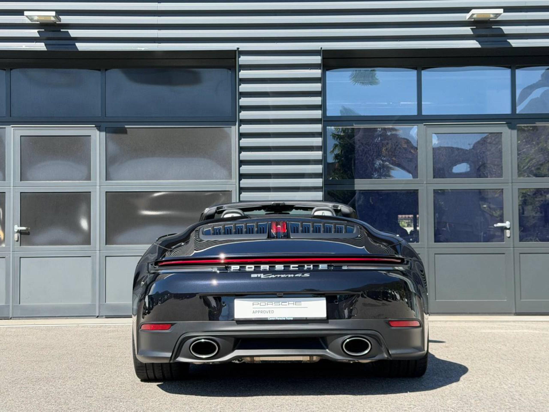 PORSCHE 911 Carrera 4S Cabriolet-image-5