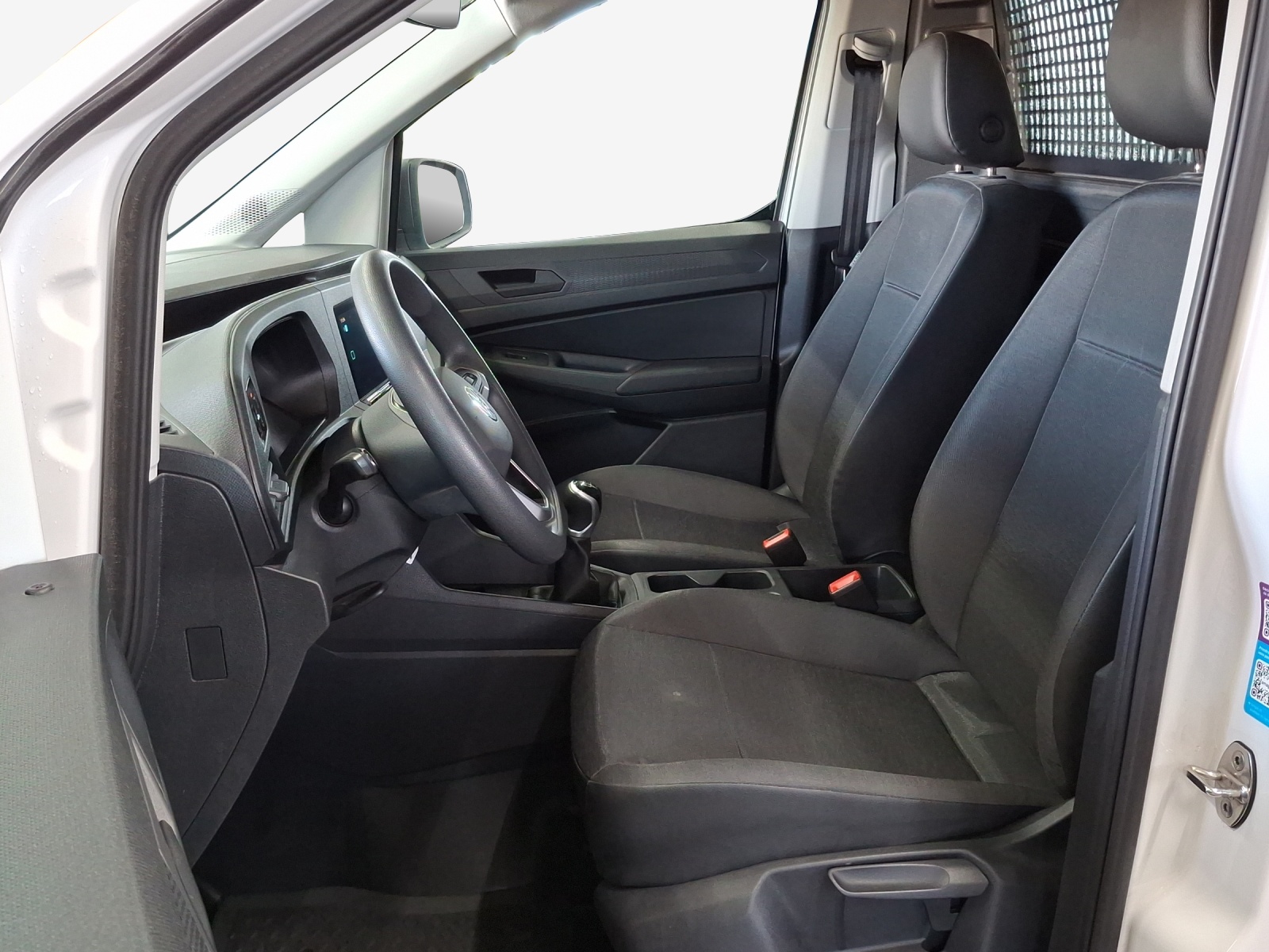 VW Caddy Cargo 2.0TDI Maxi 4Motion-image-7