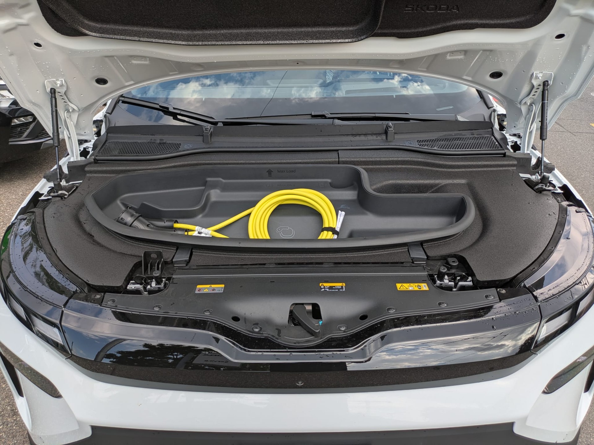 SKODA Elroq 85x Sportline 4x4-image-4