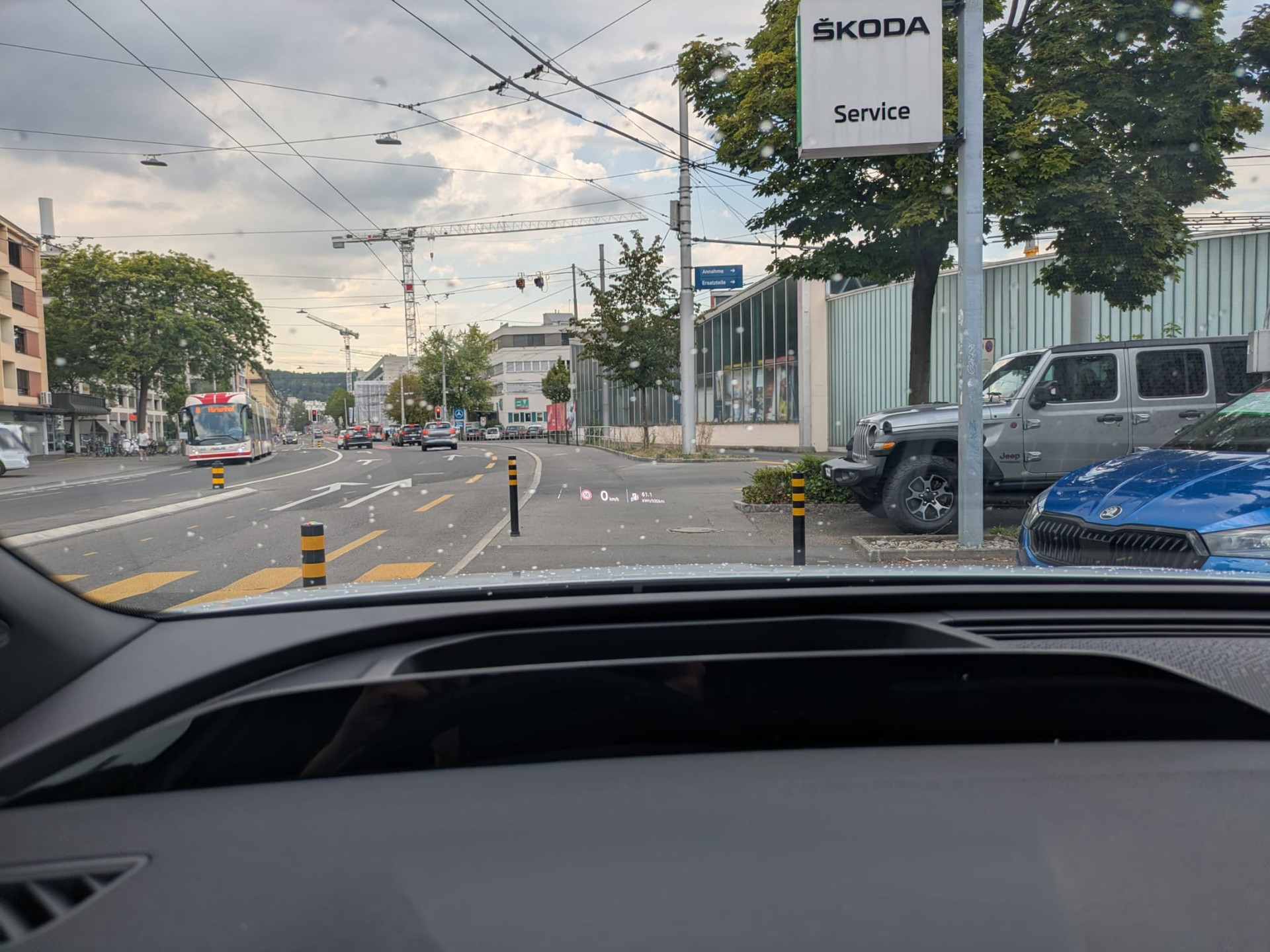 SKODA Elroq 85x Sportline 4x4-image-20
