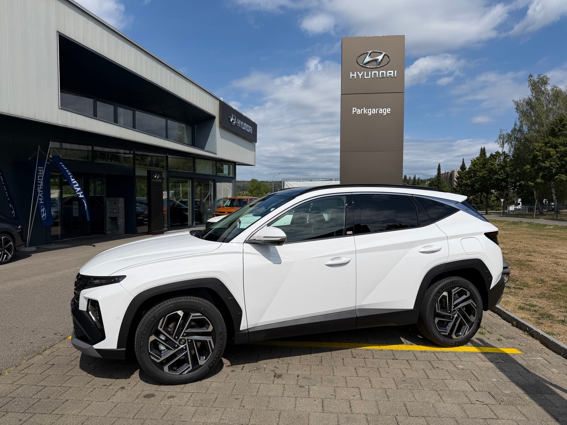 HYUNDAI Tucson 1.6 TGDI HEV Vertex Swiss Edition 4WD-image-1