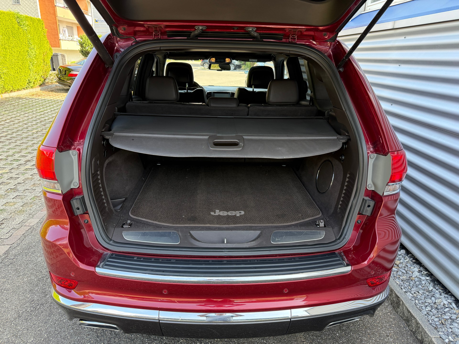 JEEP Grand Cherokee 3.0 CRD Summit Automatic-image-8