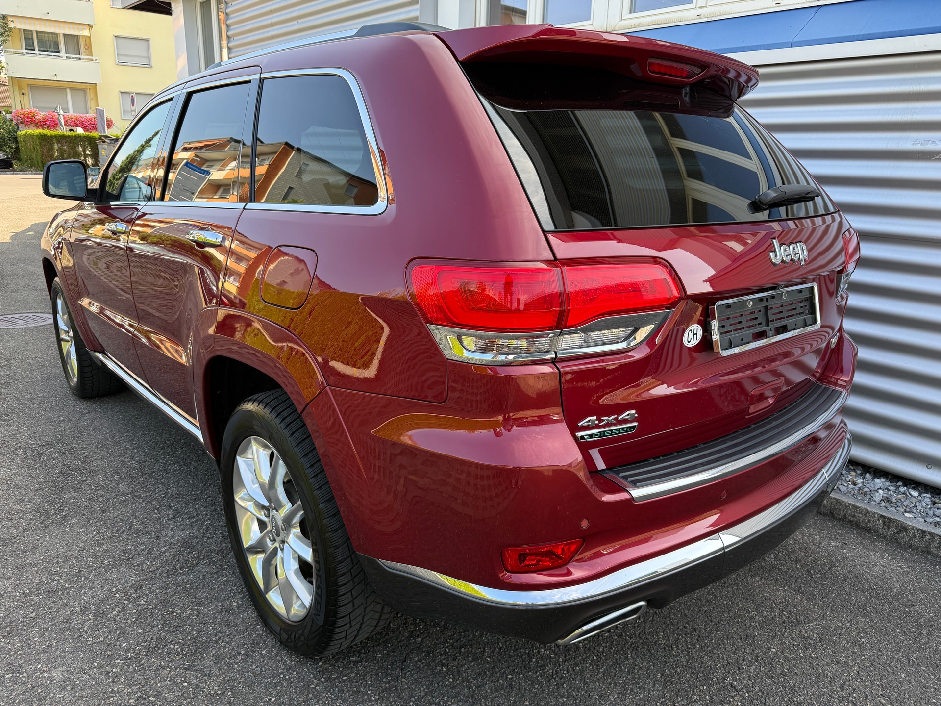 JEEP Grand Cherokee 3.0 CRD Summit Automatic-image-1