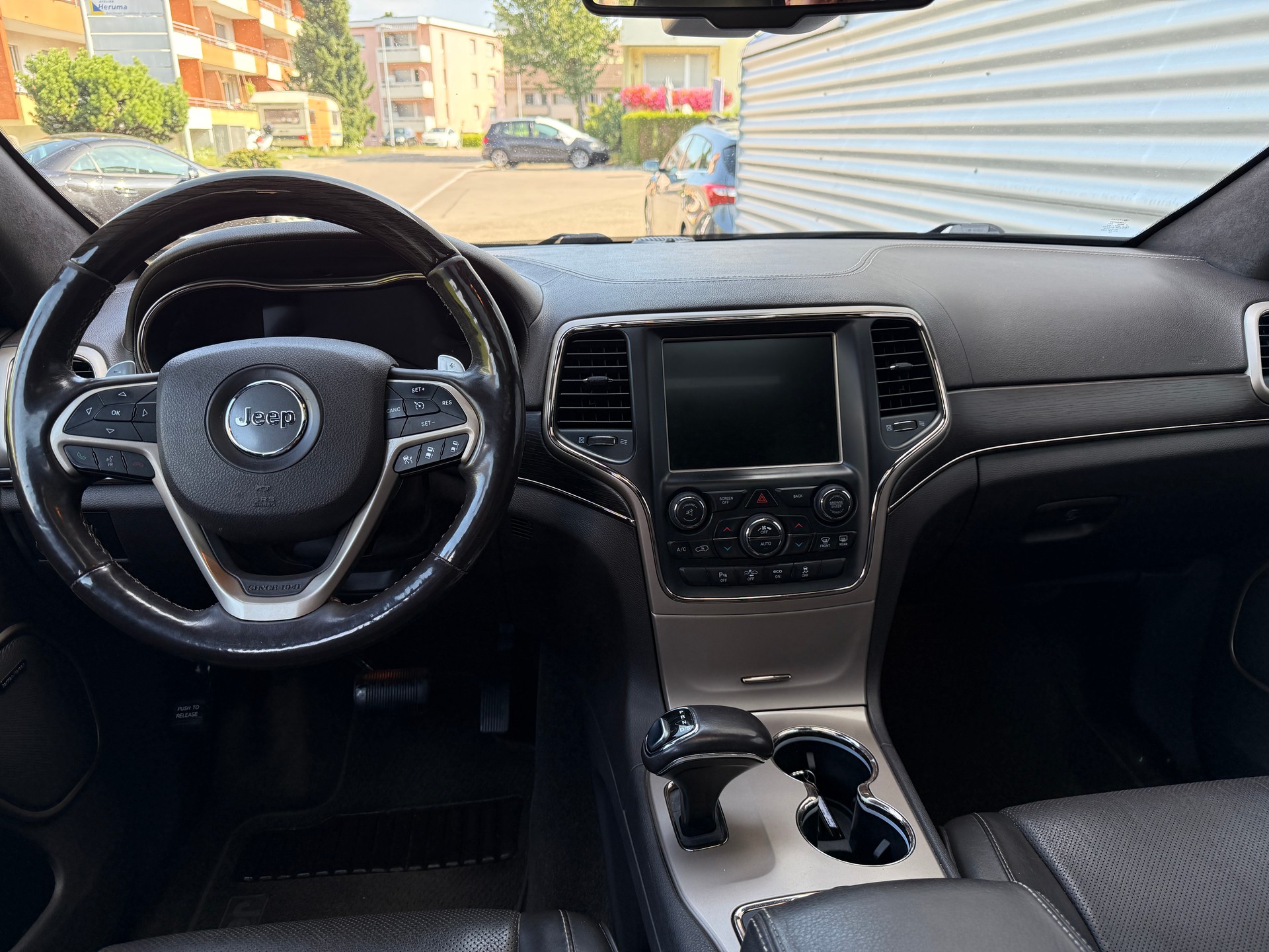 JEEP Grand Cherokee 3.0 CRD Summit Automatic-image-5