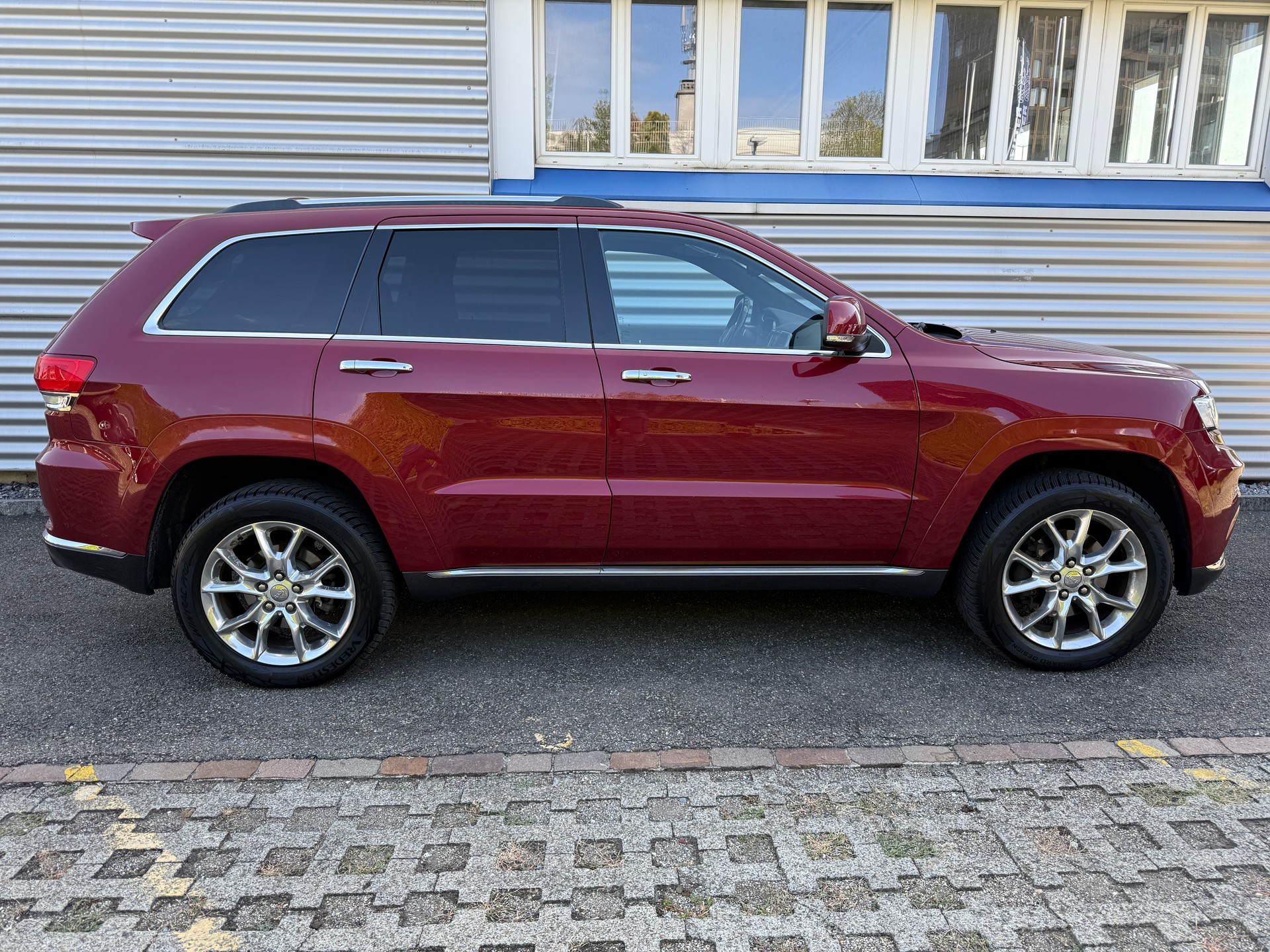 JEEP Grand Cherokee 3.0 CRD Summit Automatic-image-13