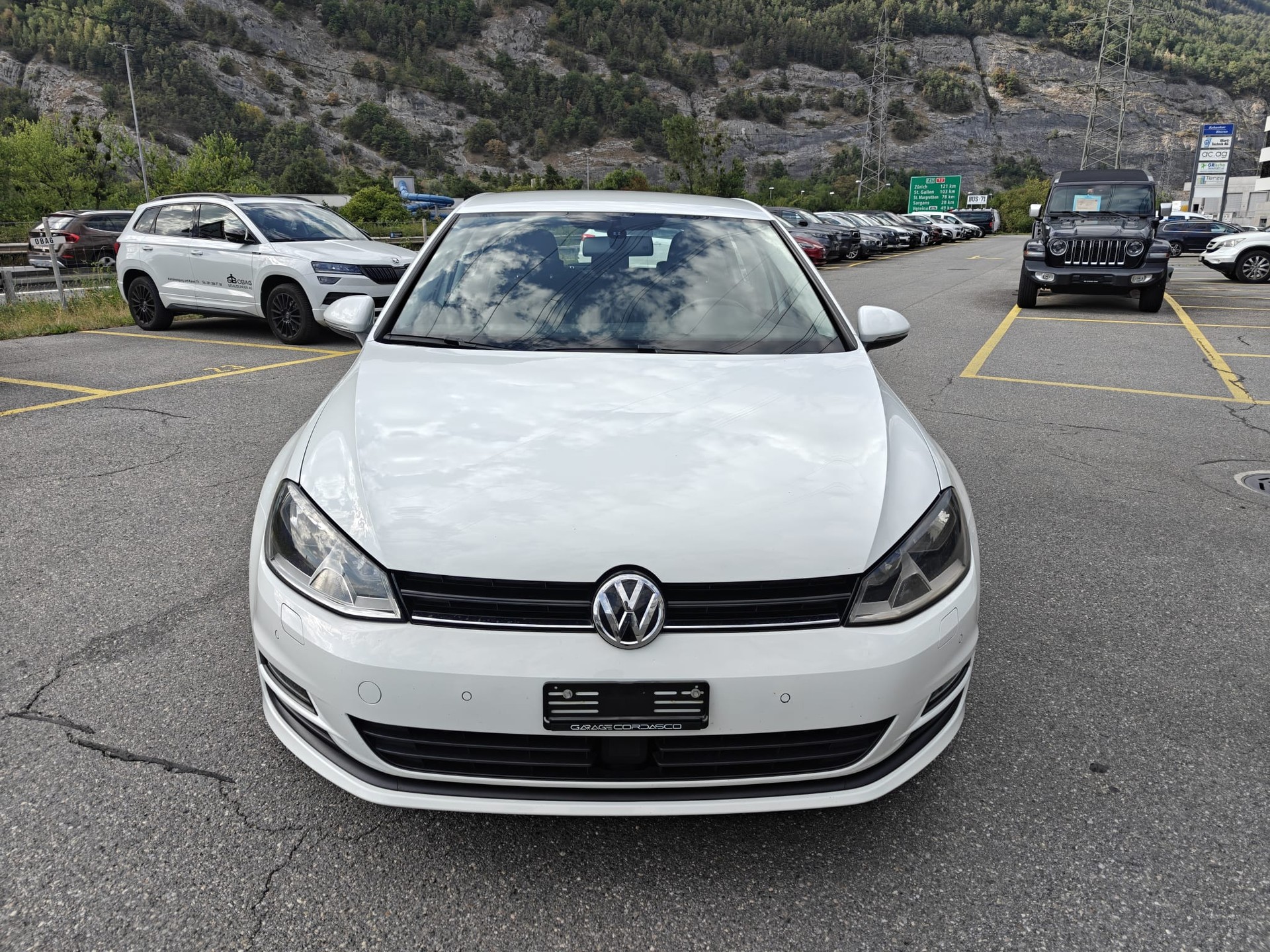 VW Golf 1.4 TSI Highline-image-1