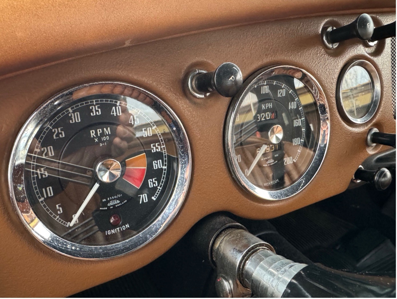 MG MGA 1600-image-2
