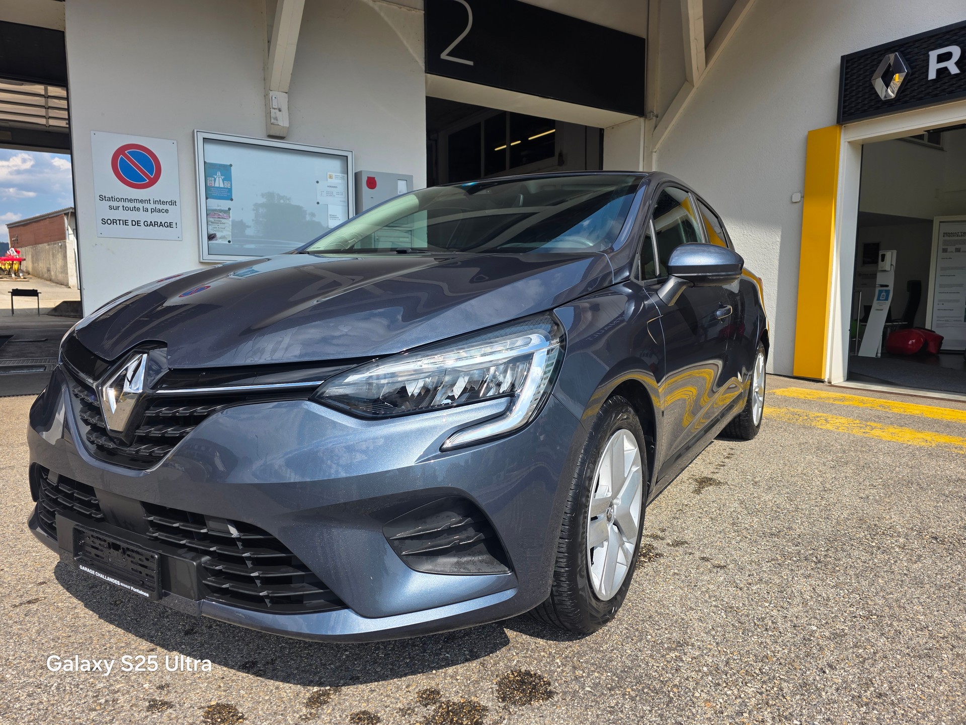 RENAULT Clio 1.0 Zen-image-1