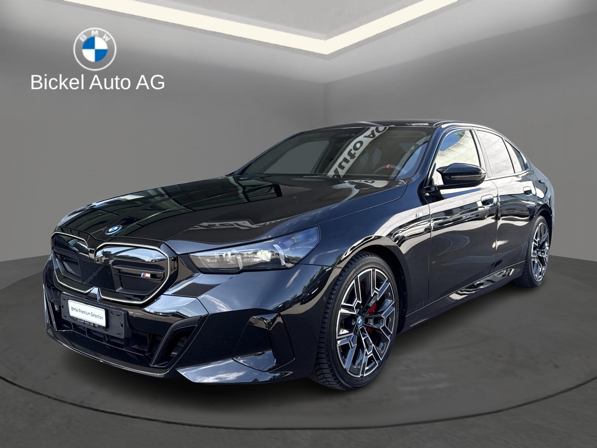 BMW i5 M60 xDrive M Sport Pro-image-0