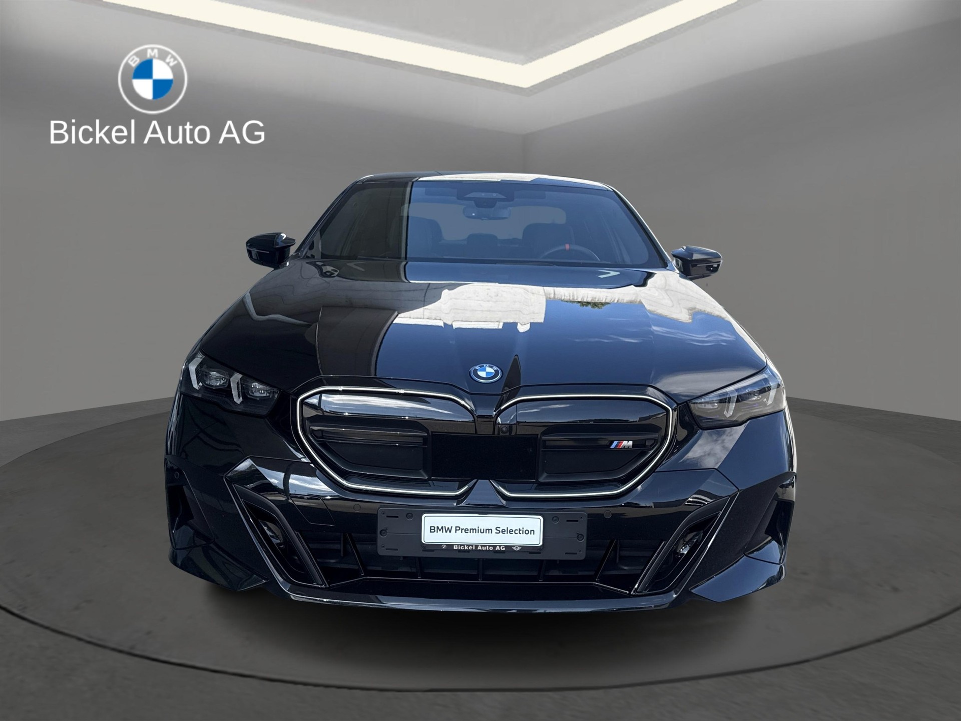 BMW i5 M60 xDrive M Sport Pro-image-4