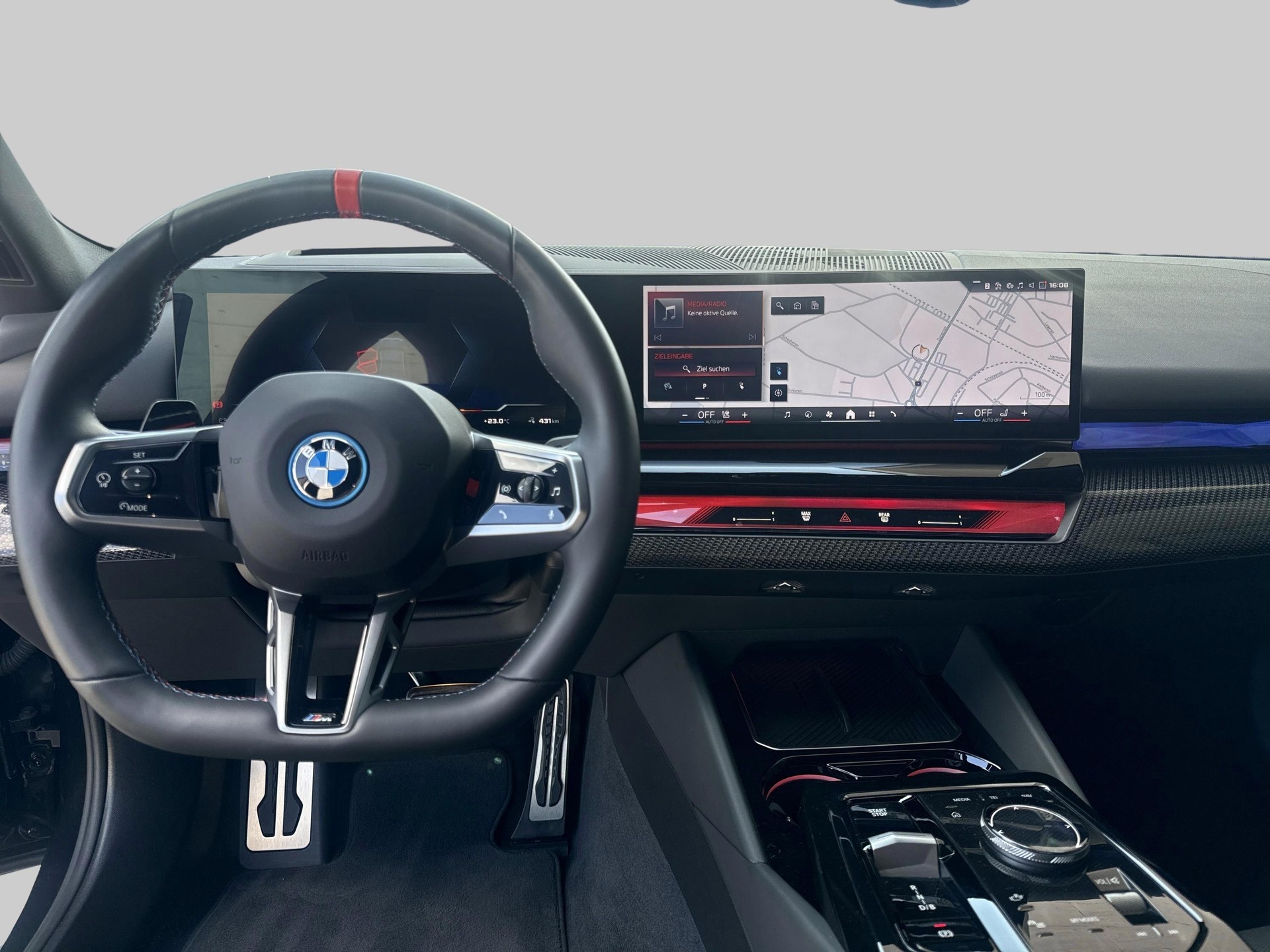 BMW i5 M60 xDrive M Sport Pro-image-9