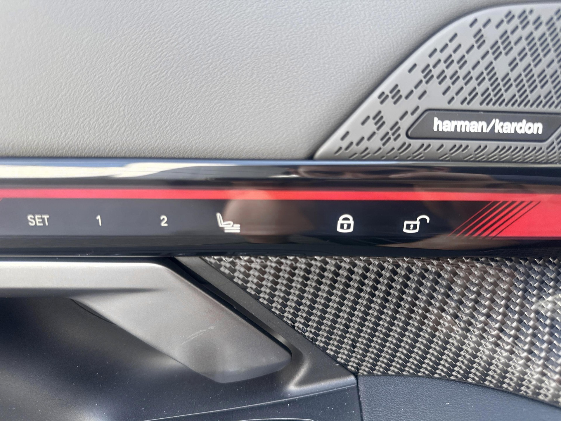 BMW i5 M60 xDrive M Sport Pro-image-19