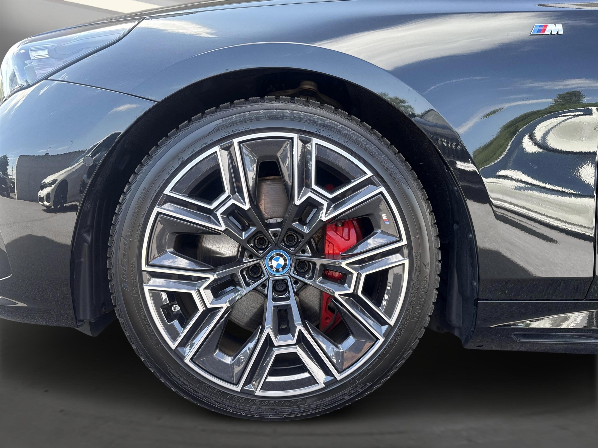 BMW i5 M60 xDrive M Sport Pro-image-6
