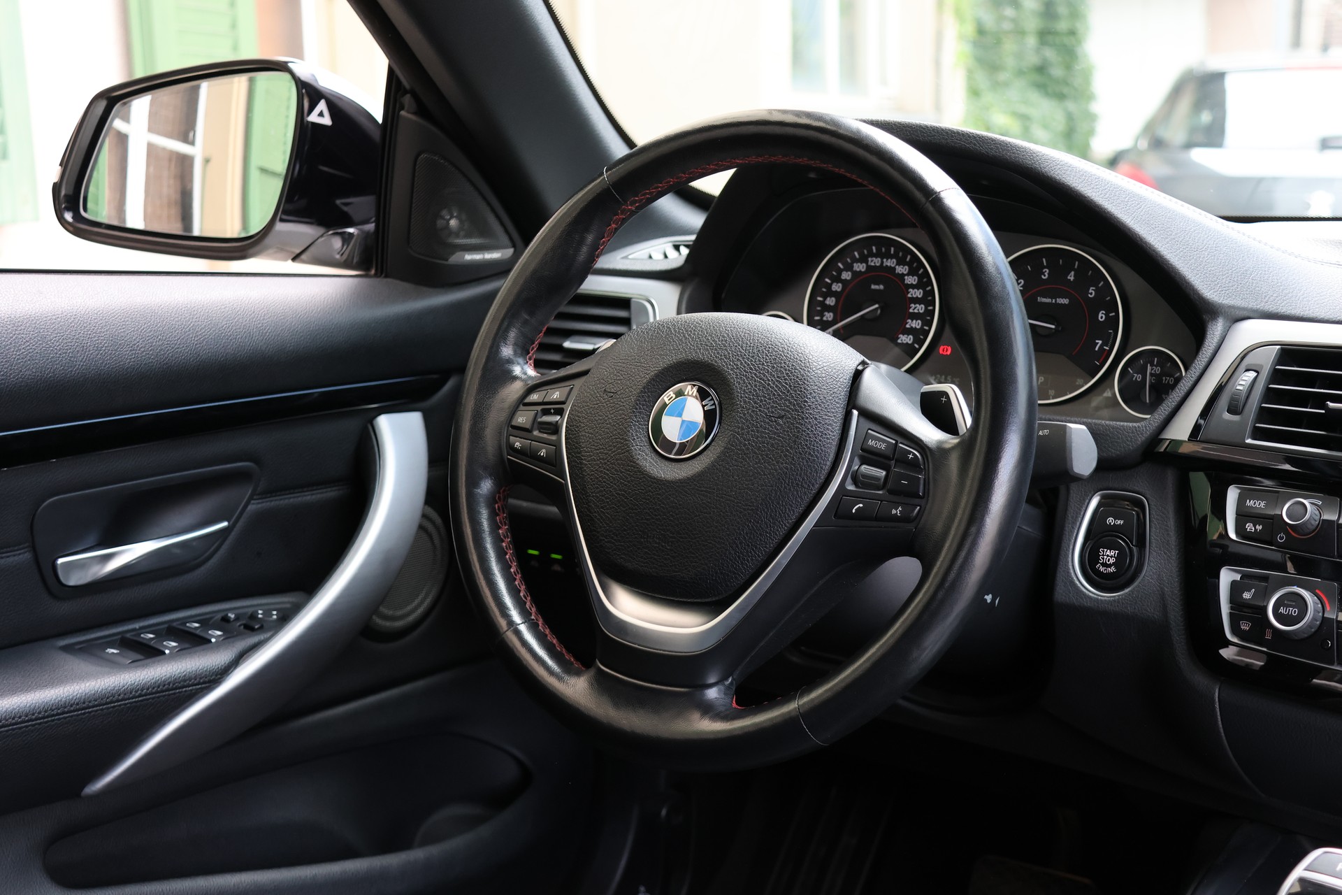 BMW 430i Cabriolet xDrive Sport Line Steptronic-image-11