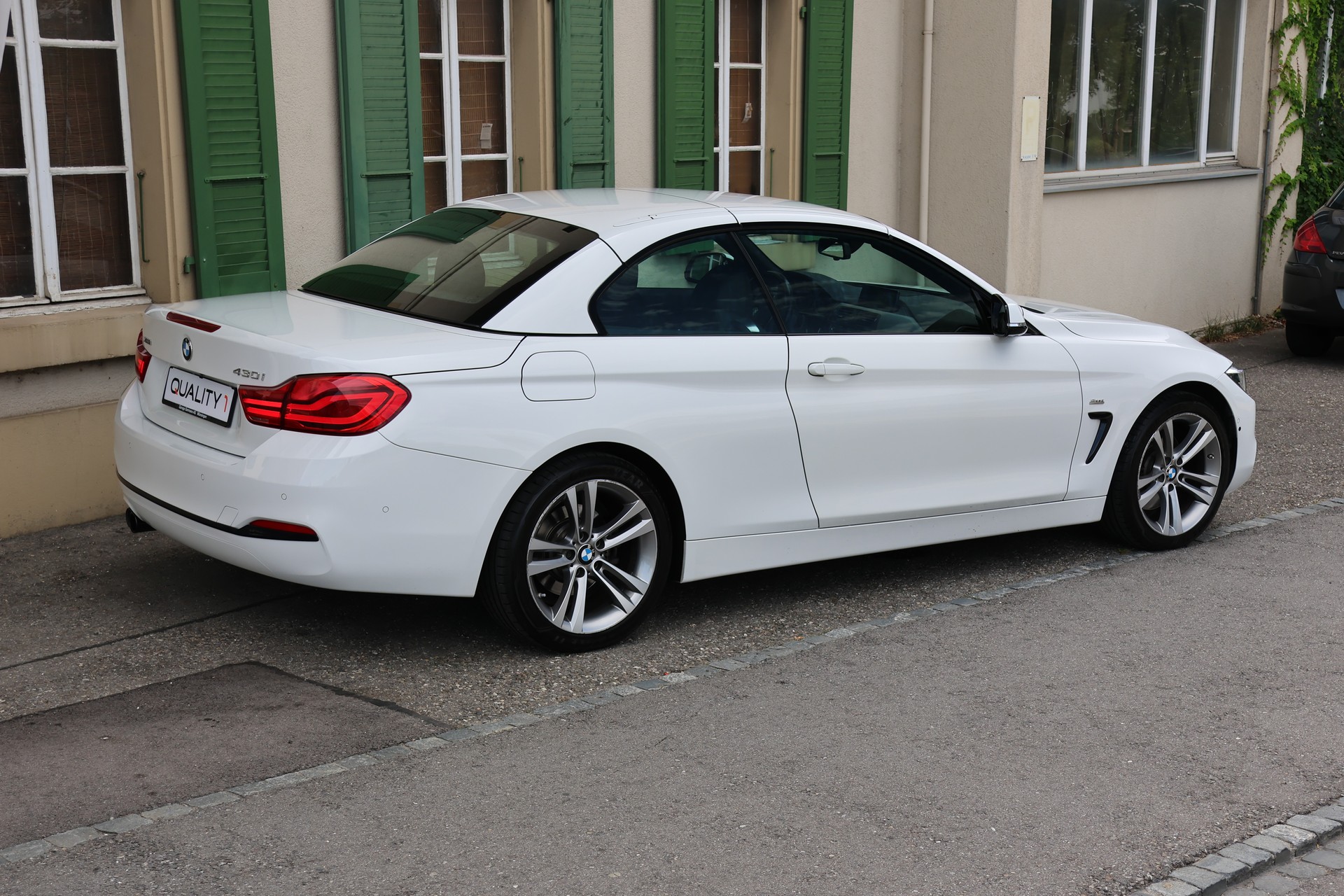 BMW 430i Cabriolet xDrive Sport Line Steptronic-image-5