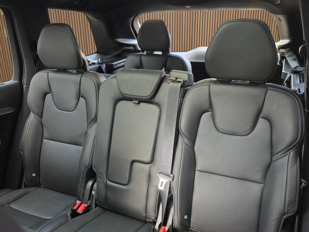 VOLVO XC90 2.0 T8 TE R-Design 7P. eAWD-image-17