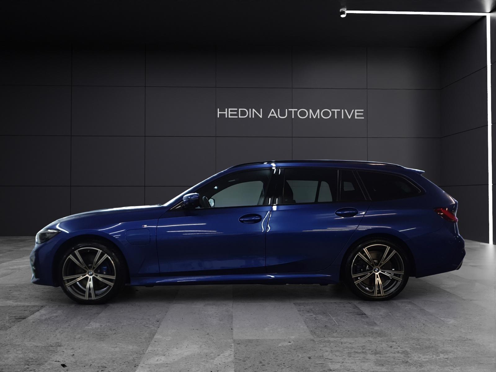 BMW 330e xDrive Touring-image-1
