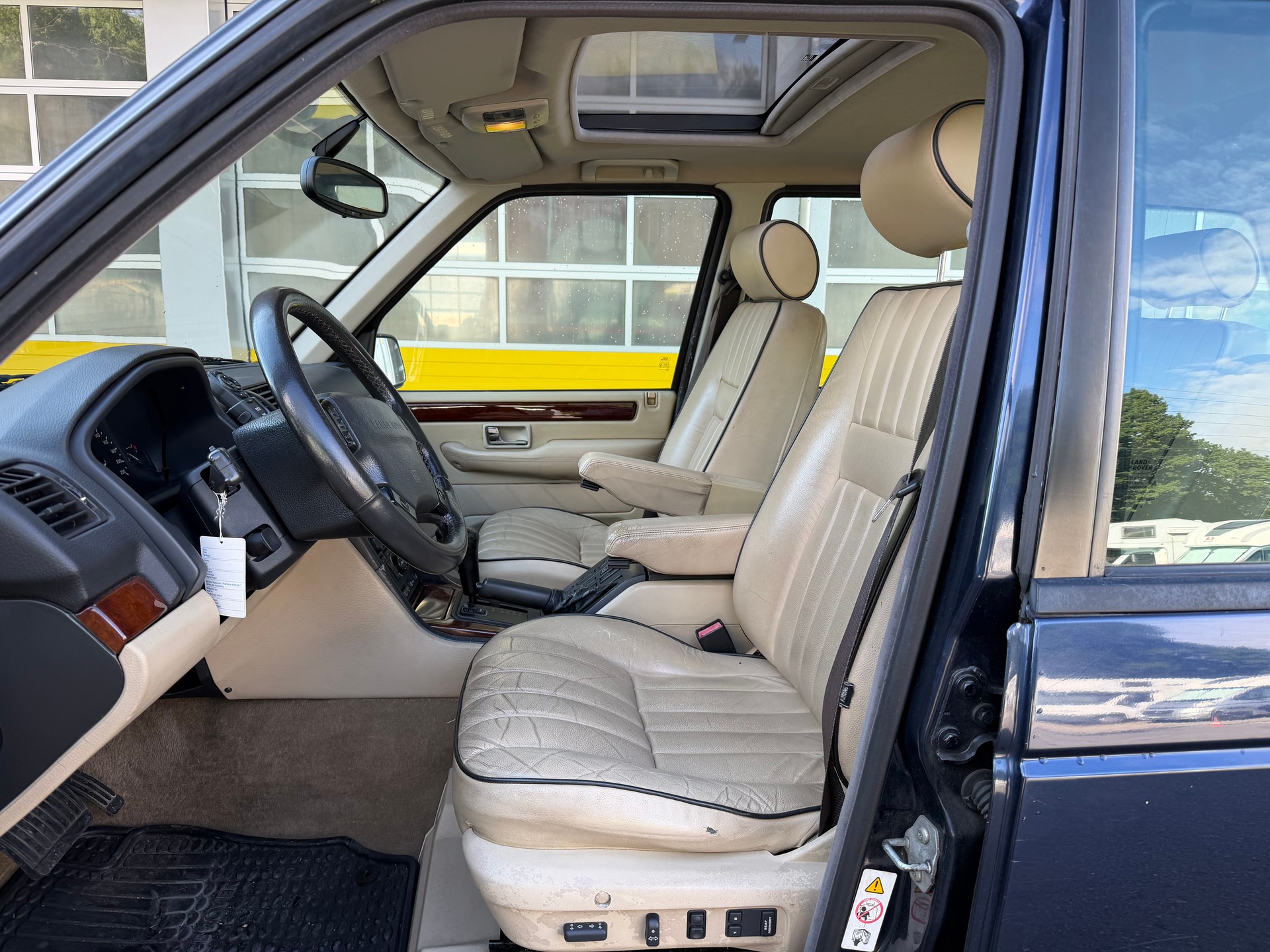 LAND ROVER Range Rover 4.6 HSE-image-13