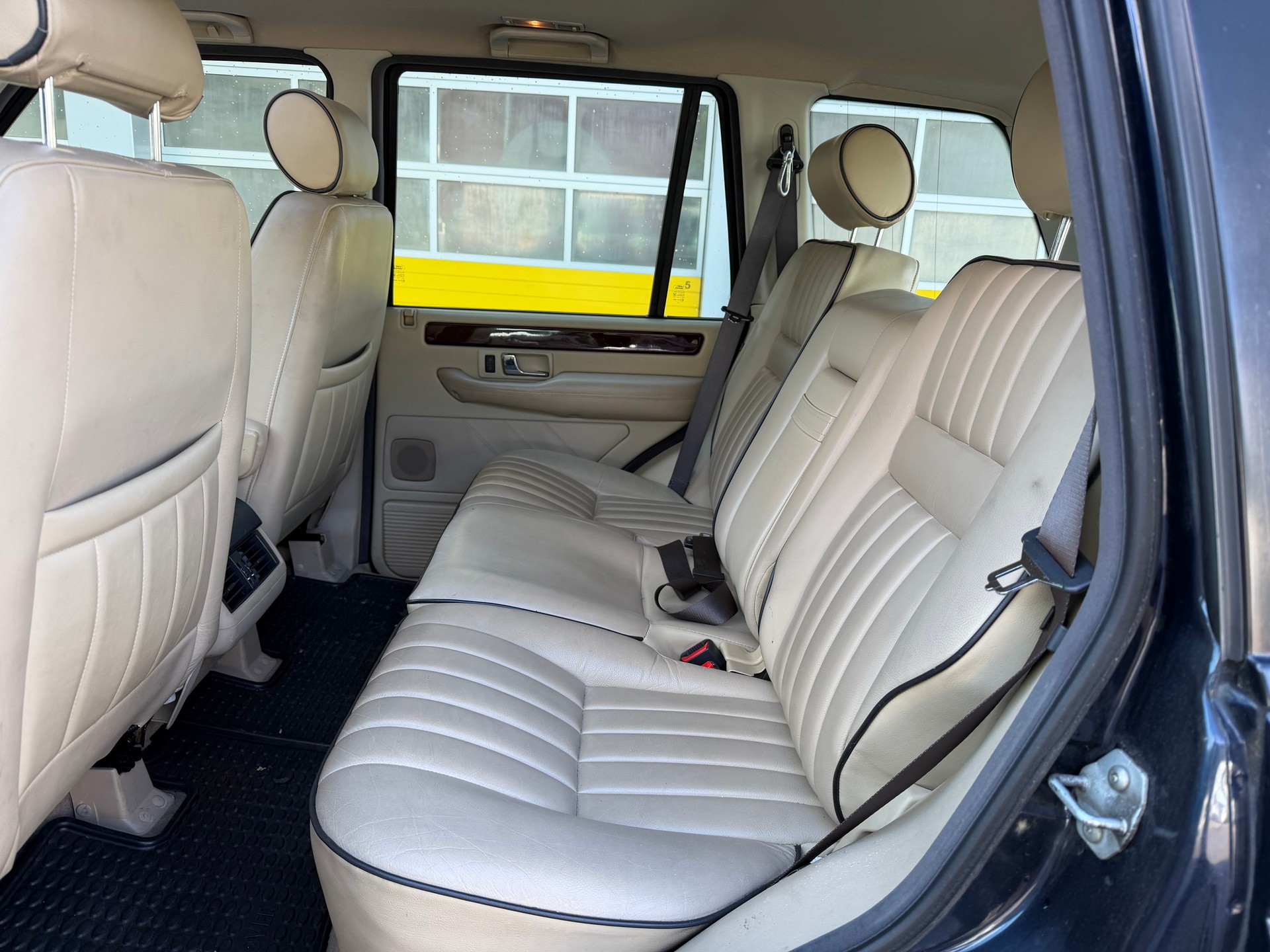 LAND ROVER Range Rover 4.6 HSE-image-14