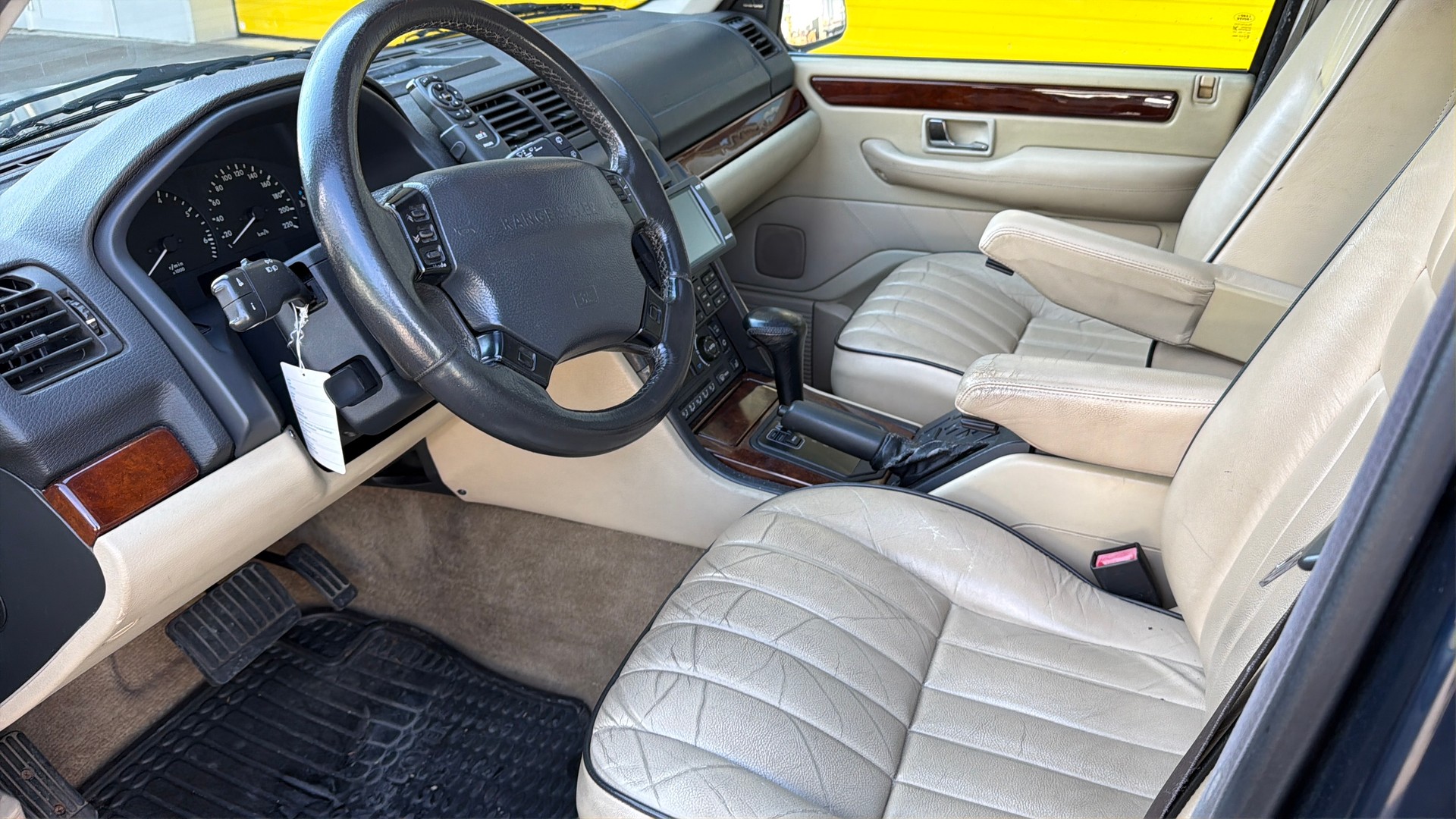 LAND ROVER Range Rover 4.6 HSE-image-10