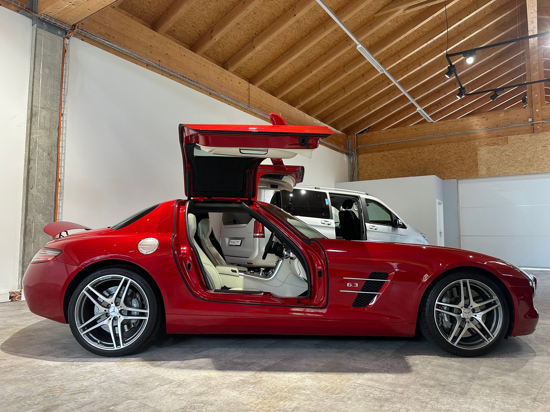 MERCEDES-BENZ SLS 63 AMG Speedshift / Originalzustand-image-10