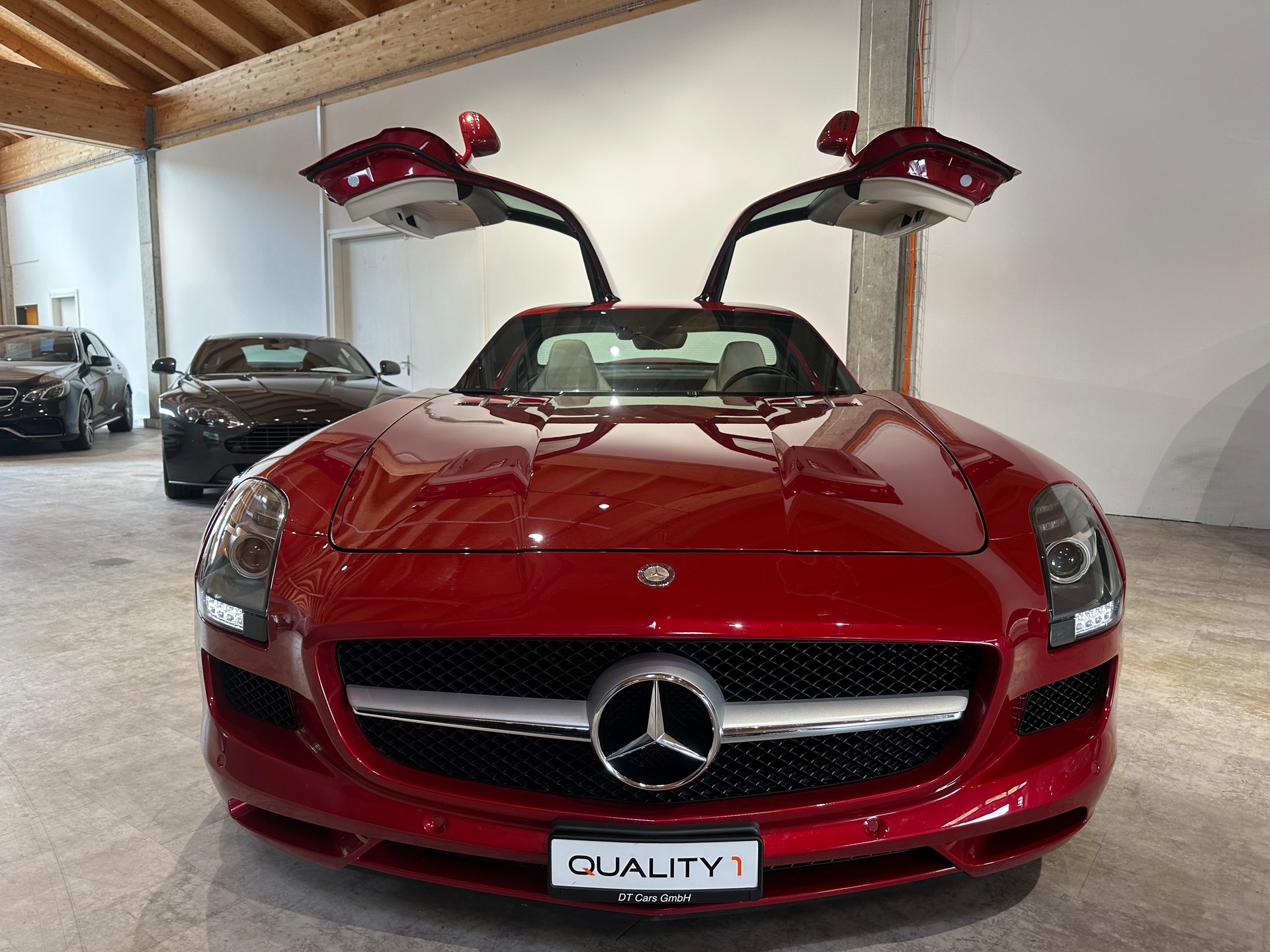 MERCEDES-BENZ SLS 63 AMG Speedshift / Originalzustand-showroom-element-1