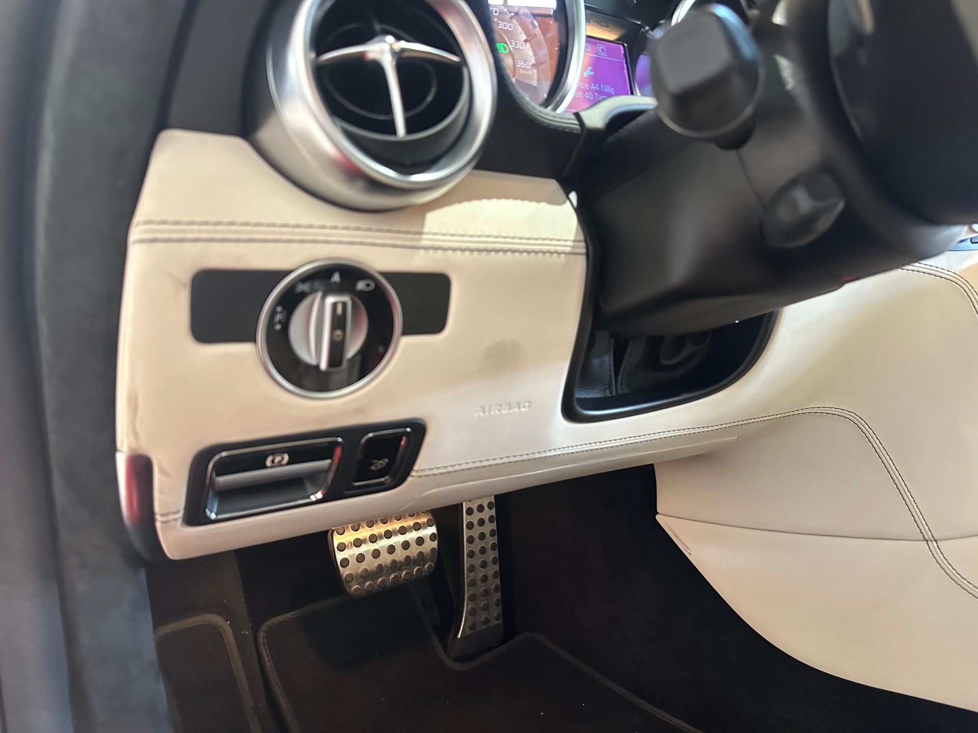 MERCEDES-BENZ SLS 63 AMG Speedshift / Originalzustand-image-18
