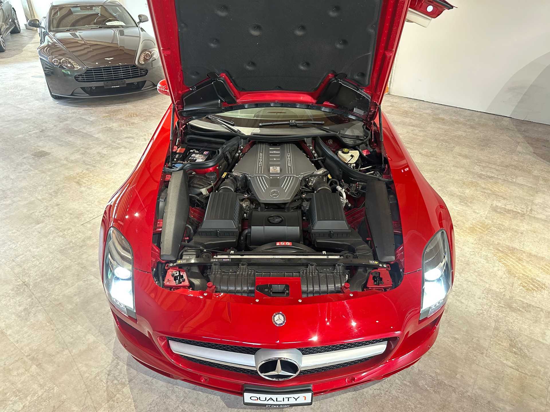 MERCEDES-BENZ SLS 63 AMG Speedshift / Originalzustand-image-12