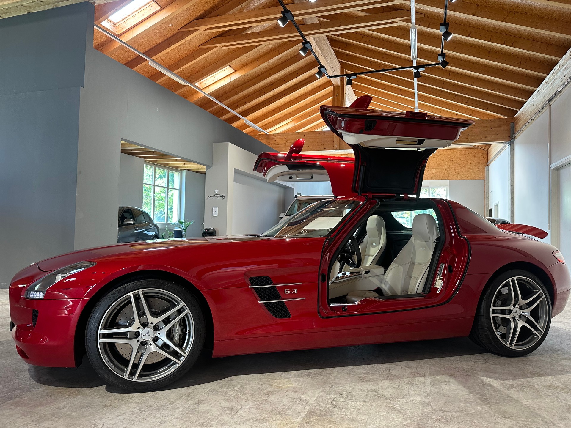 MERCEDES-BENZ SLS 63 AMG Speedshift / Originalzustand-image-5